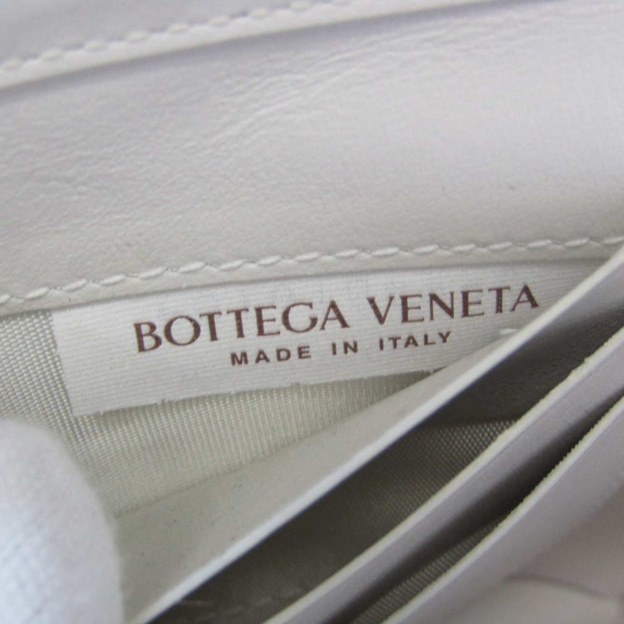 ボッテガ・ヴェネタ(Bottega Veneta) イントレチャート マキシ レディース レザー クラッチバッグ,ポーチ ホワイト