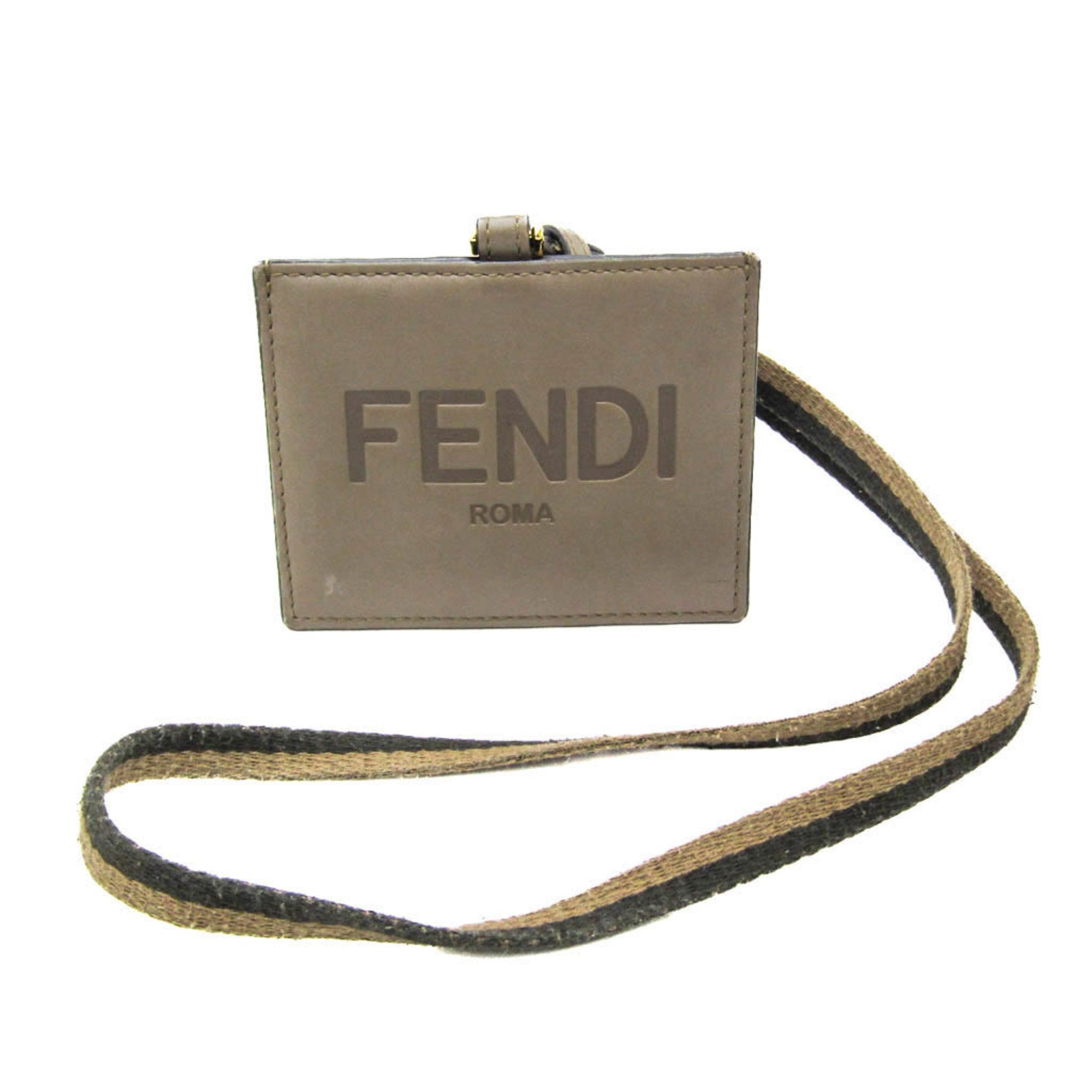 フェンディ(Fendi) ストラップ付型押しロゴ ネームカードホルダー 