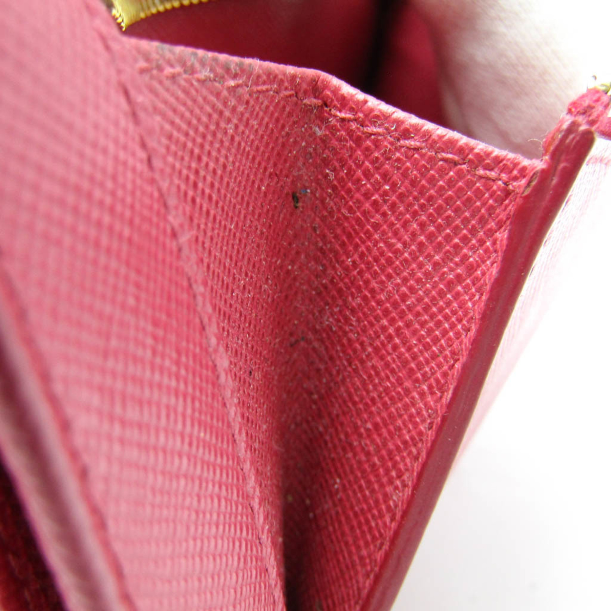 プラダ(Prada) サフィアーノ ストラップ付き レディース レザー 中財布（二つ折り） ピンク