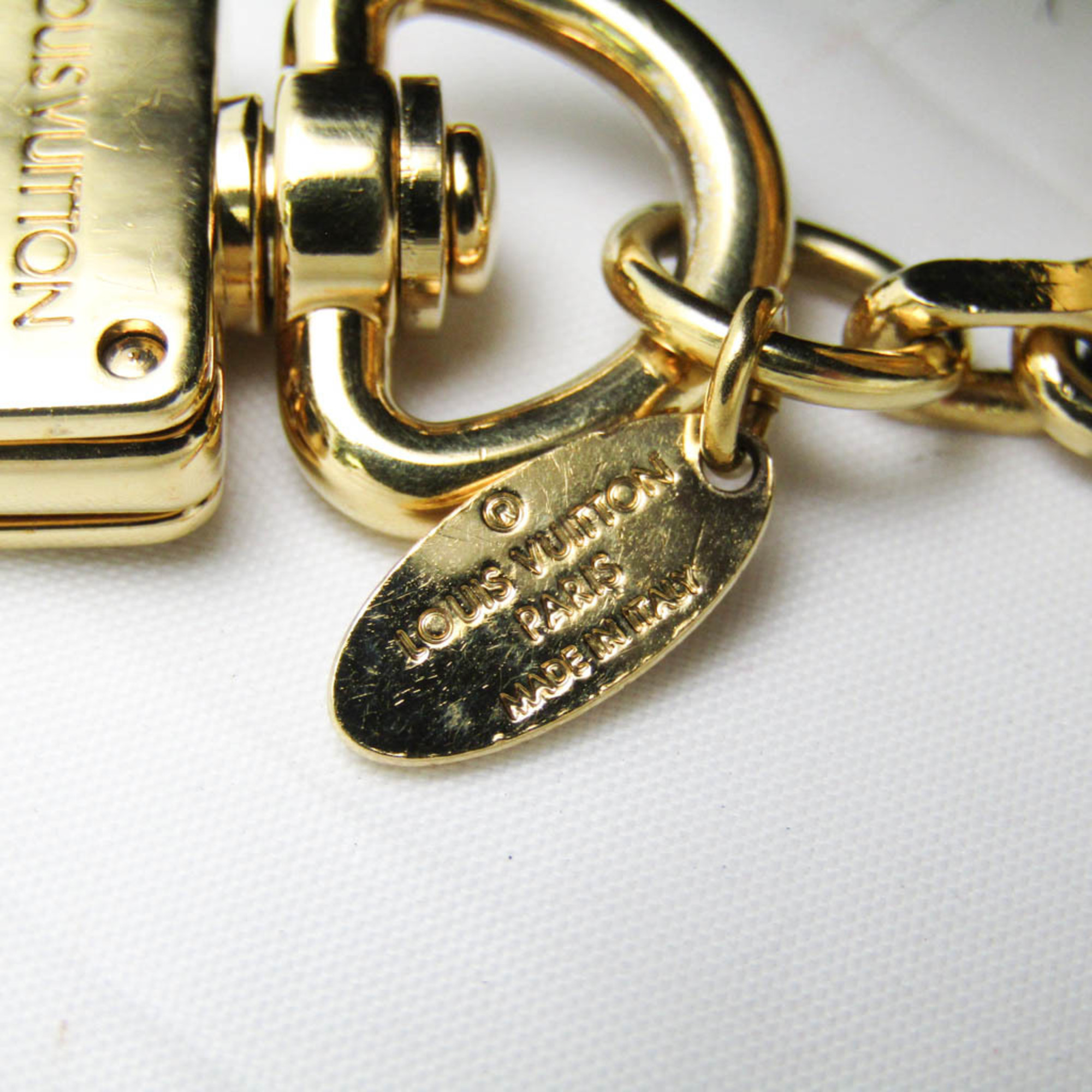 ルイ・ヴィトン(Louis Vuitton) ファー,メタル バッグチャーム ブラック,ゴールド バッグ チャーム ・ファジーバブル M67372
