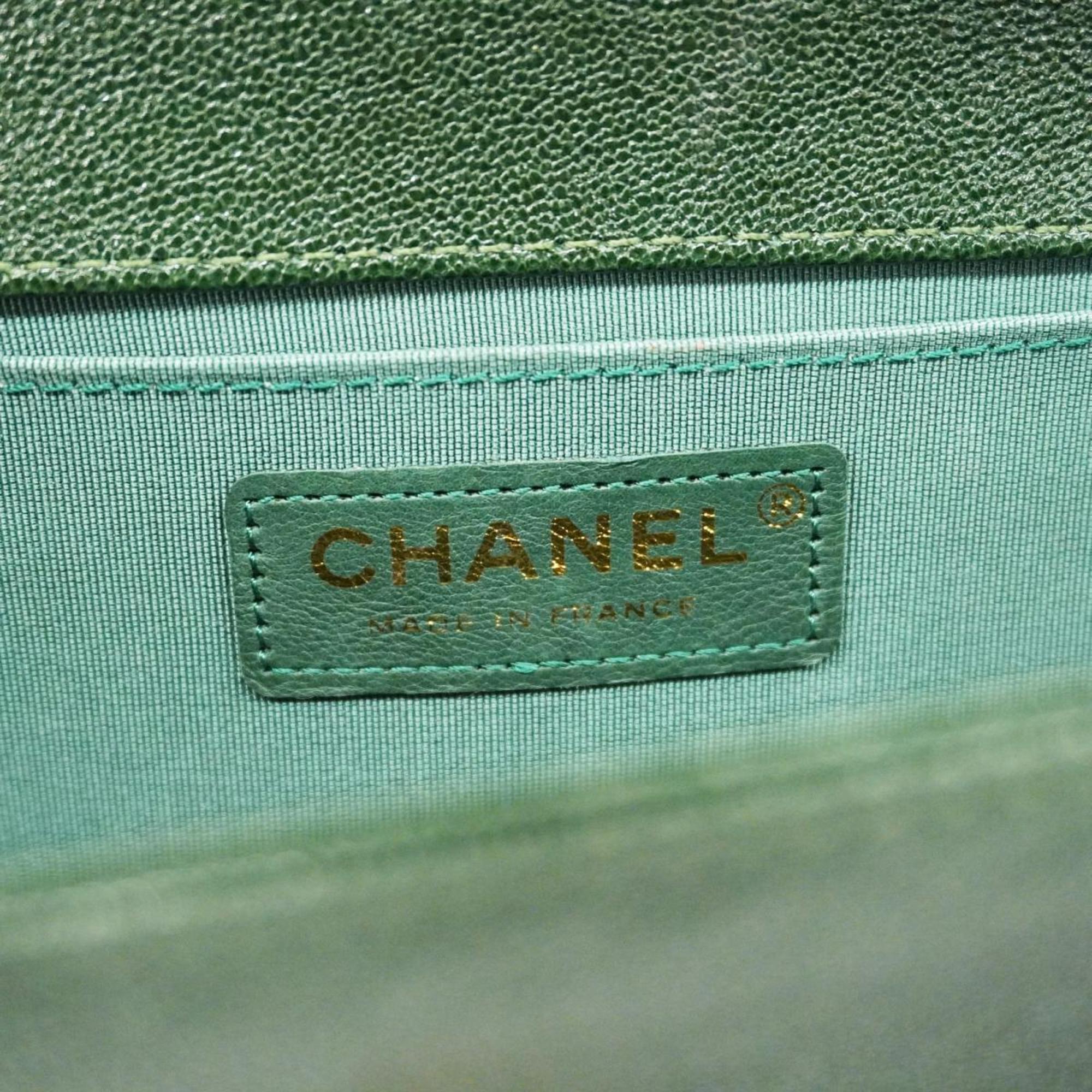 シャネル(Chanel) シャネル ショルダーバッグ ボーイシャネル Vステッチ チェーンショルダー キャビアスキン グリーン   レディース