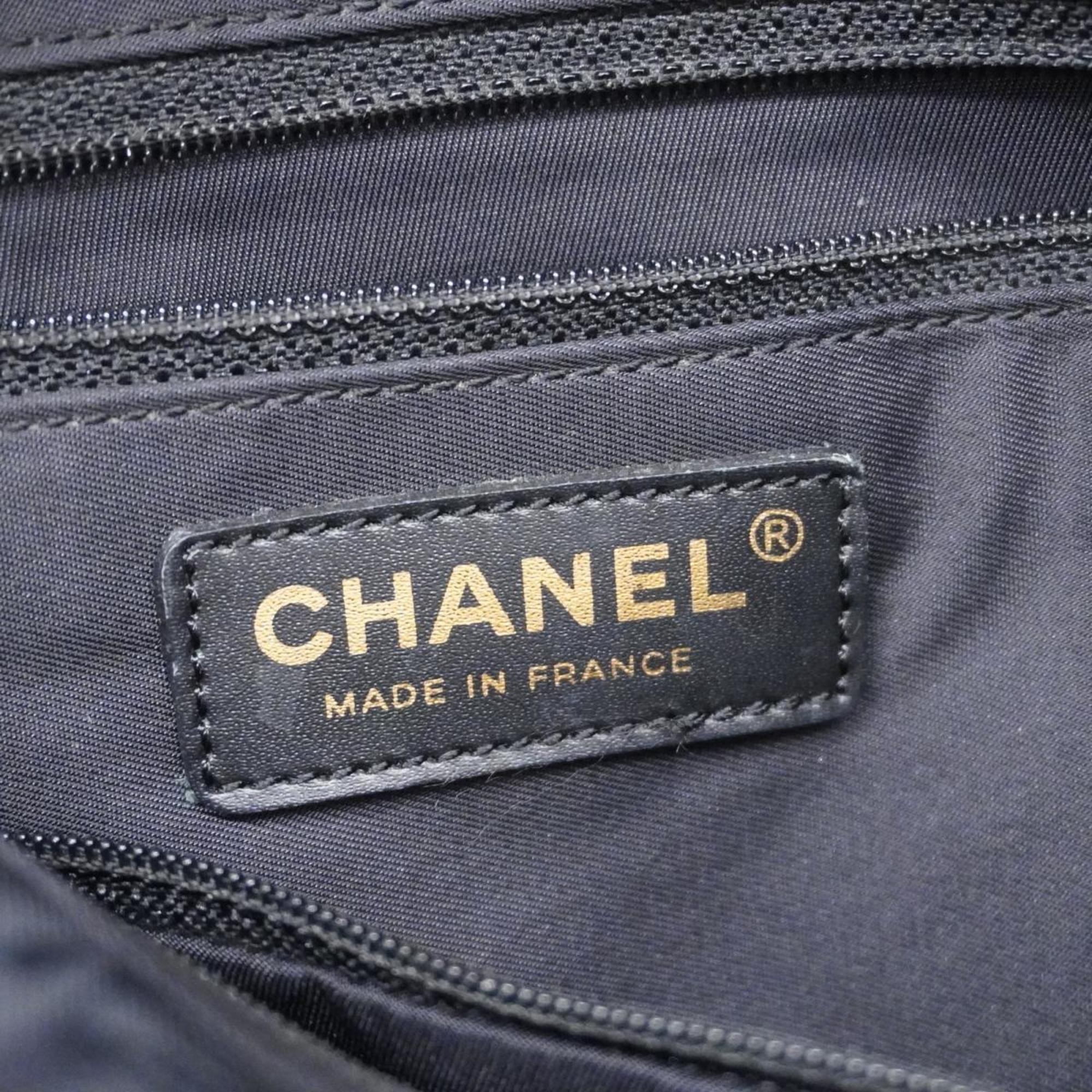 シャネル(Chanel) シャネル トートバッグ ニュートラベル ナイロン ブラック  レディース