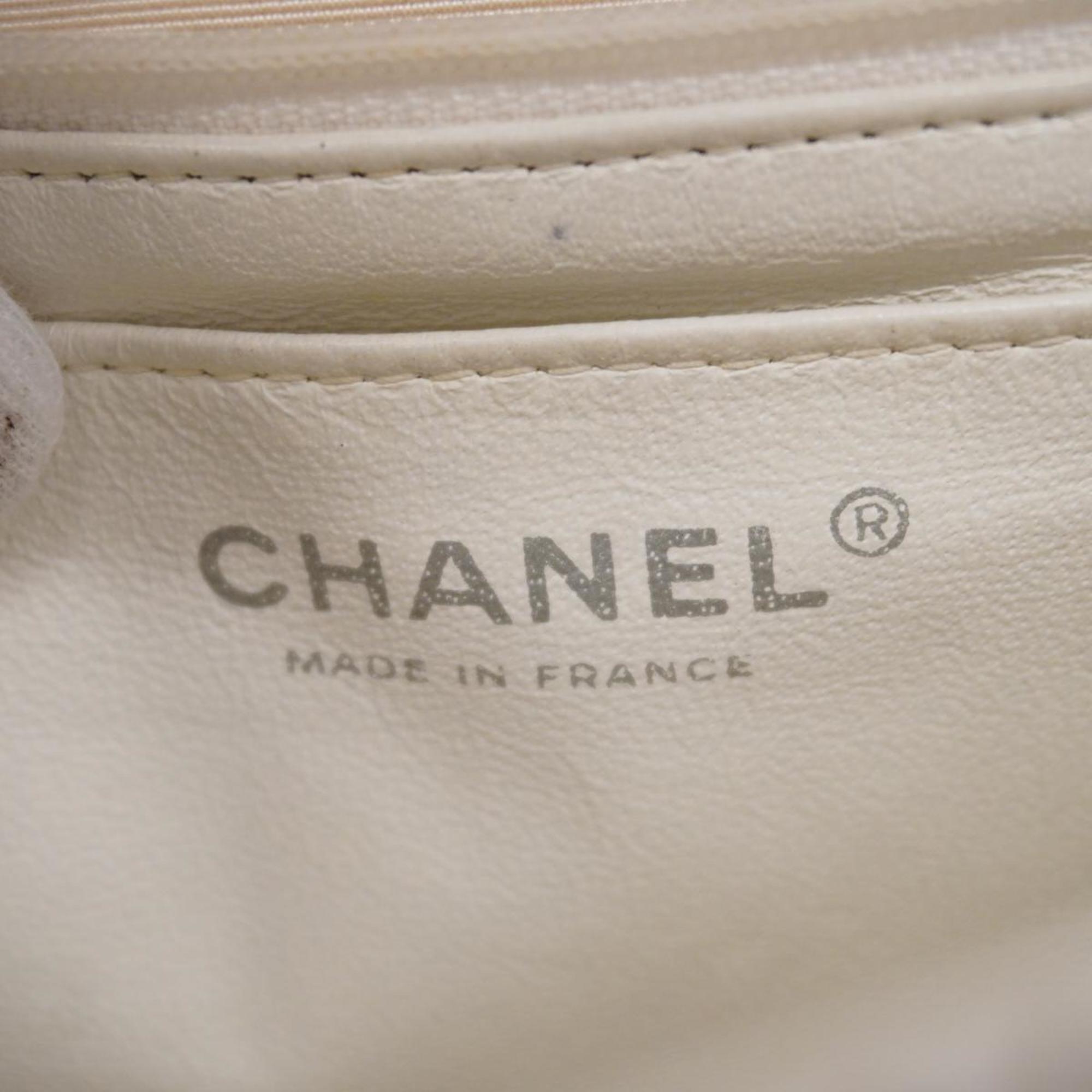 シャネル(Chanel) シャネル ショルダーバッグ マトラッセ Wチェーン レザー ホワイト   レディース