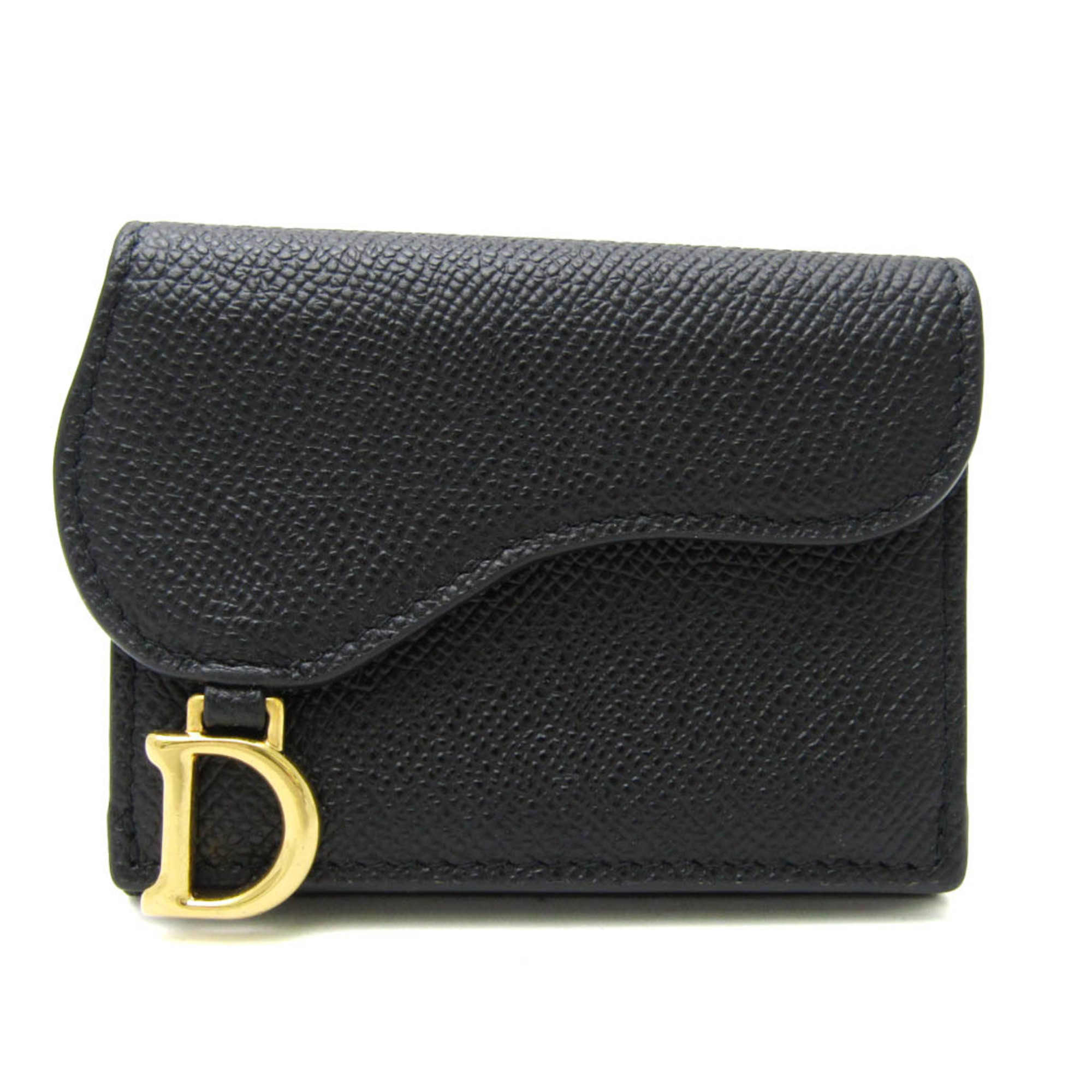 クリスチャン・ディオール(Christian Dior) サドルコンパクトウォレット S5653CBAA レディース レザー 財布（三つ折り）  ブラック | eLADY Globazone