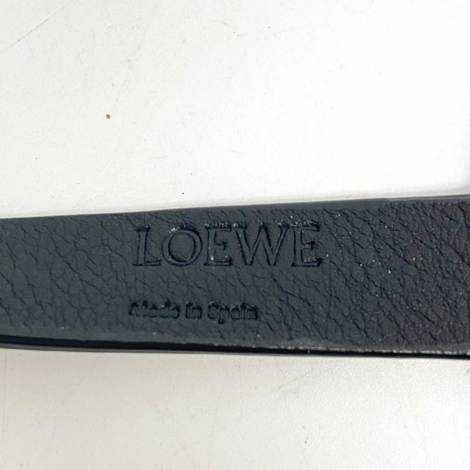 ロエベ(Loewe) レザー バッグチャーム ブラック,ホワイト バッグチャーム 薔薇 バラ ローズ 111.19.030