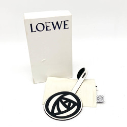 ロエベ(Loewe) レザー バッグチャーム ブラック,ホワイト バッグチャーム 薔薇 バラ ローズ 111.19.030