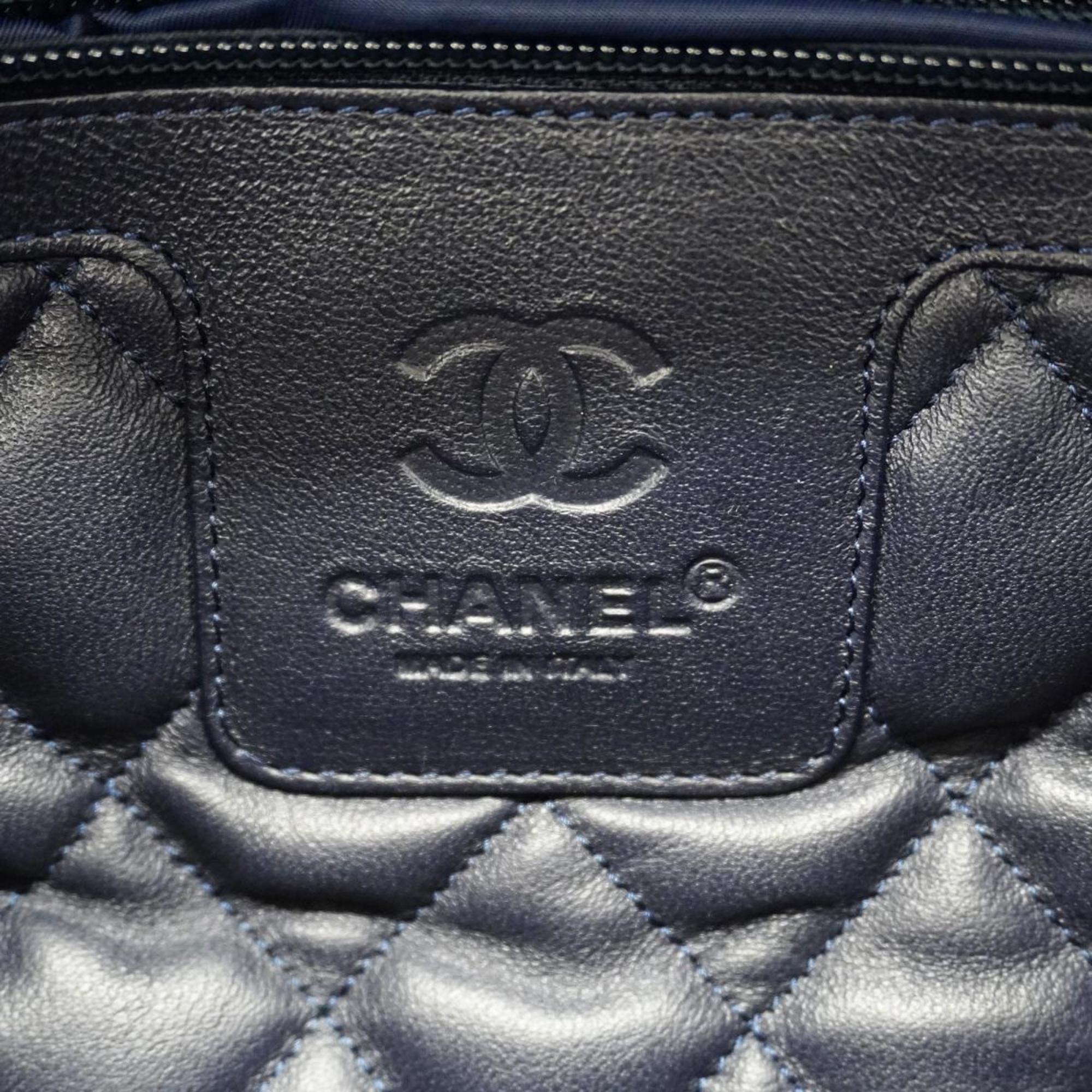 シャネル(Chanel) シャネル トートバッグ コココクーン レザー シルバー  レディース