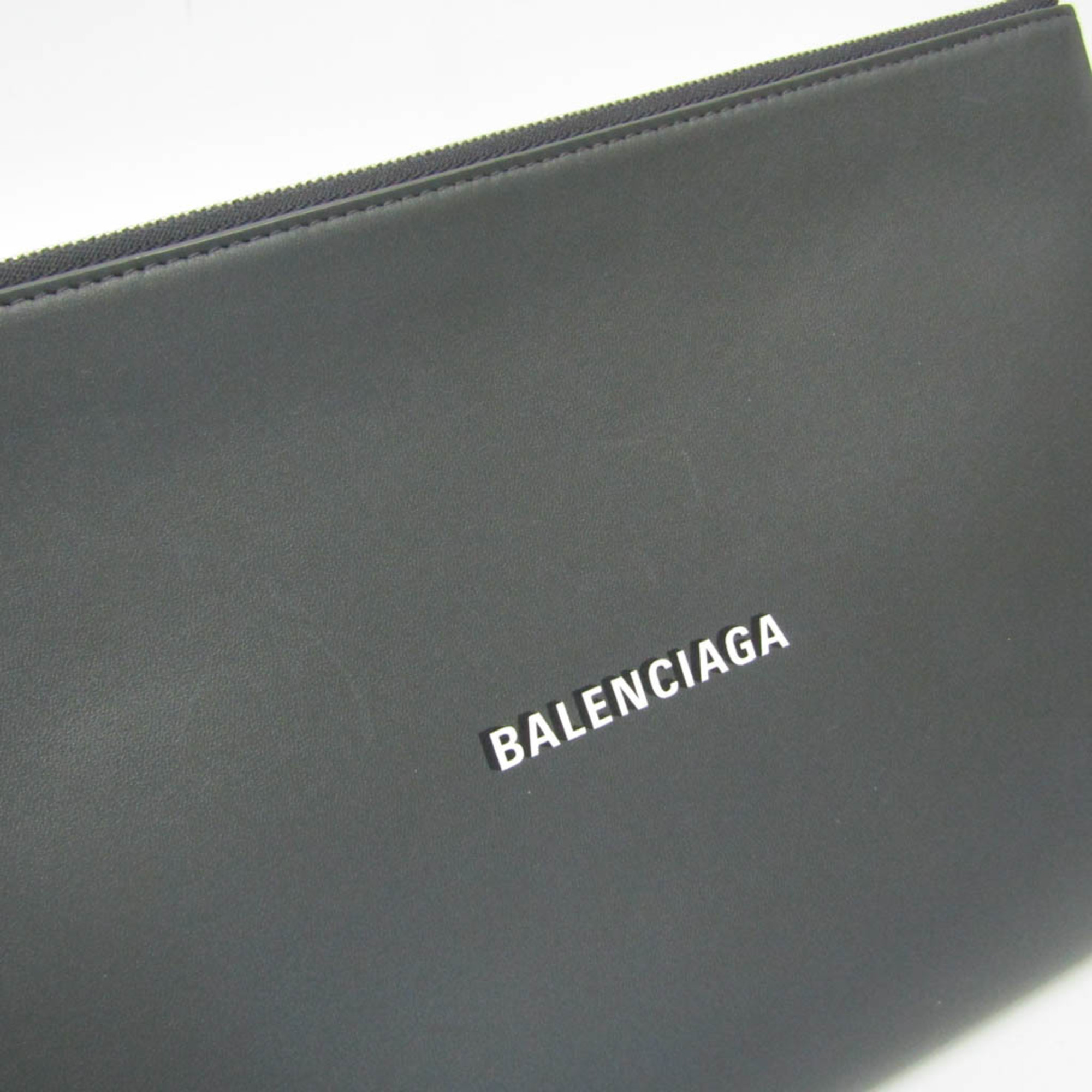 バレンシアガ(Balenciaga) 618362 レディース,メンズ レザー クラッチバッグ グレー