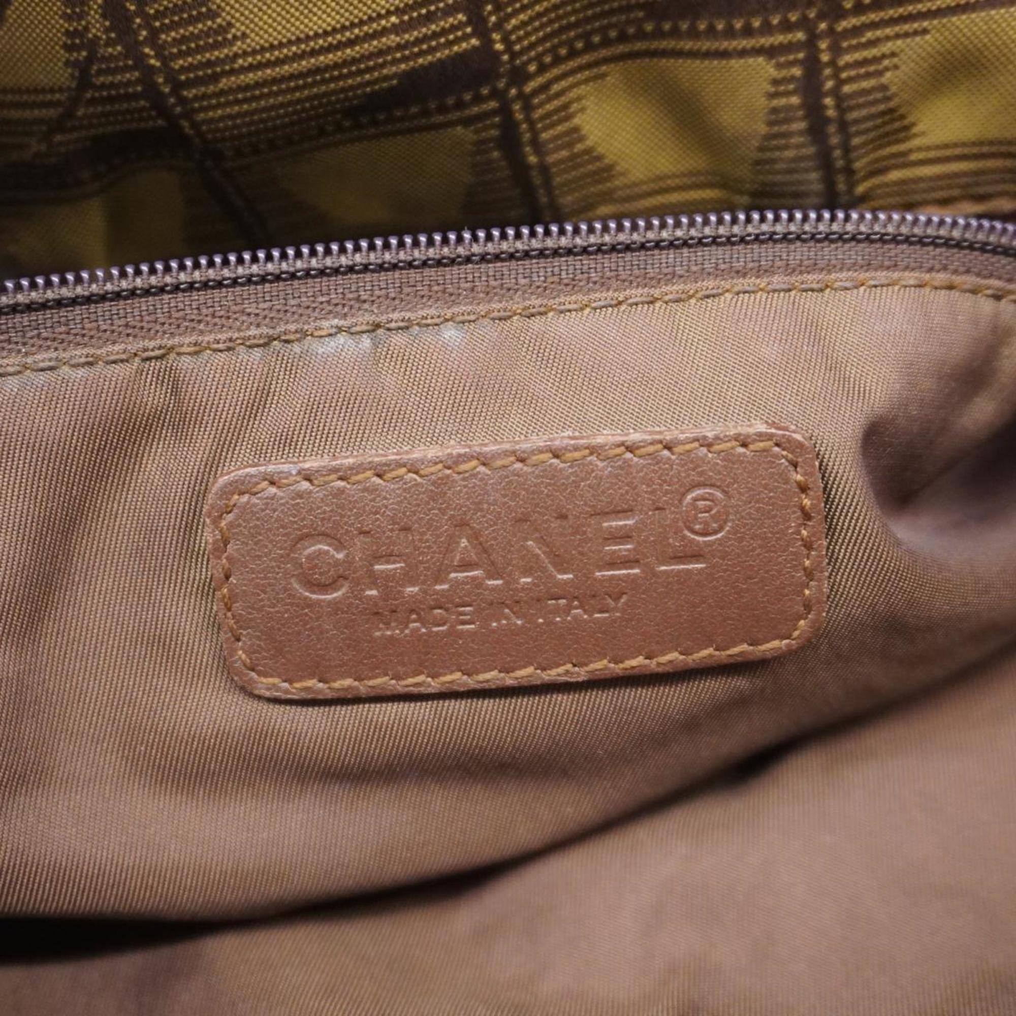 シャネル(Chanel) シャネル トートバッグ ニュートラベル ナイロン カーキ ブラウン  レディース