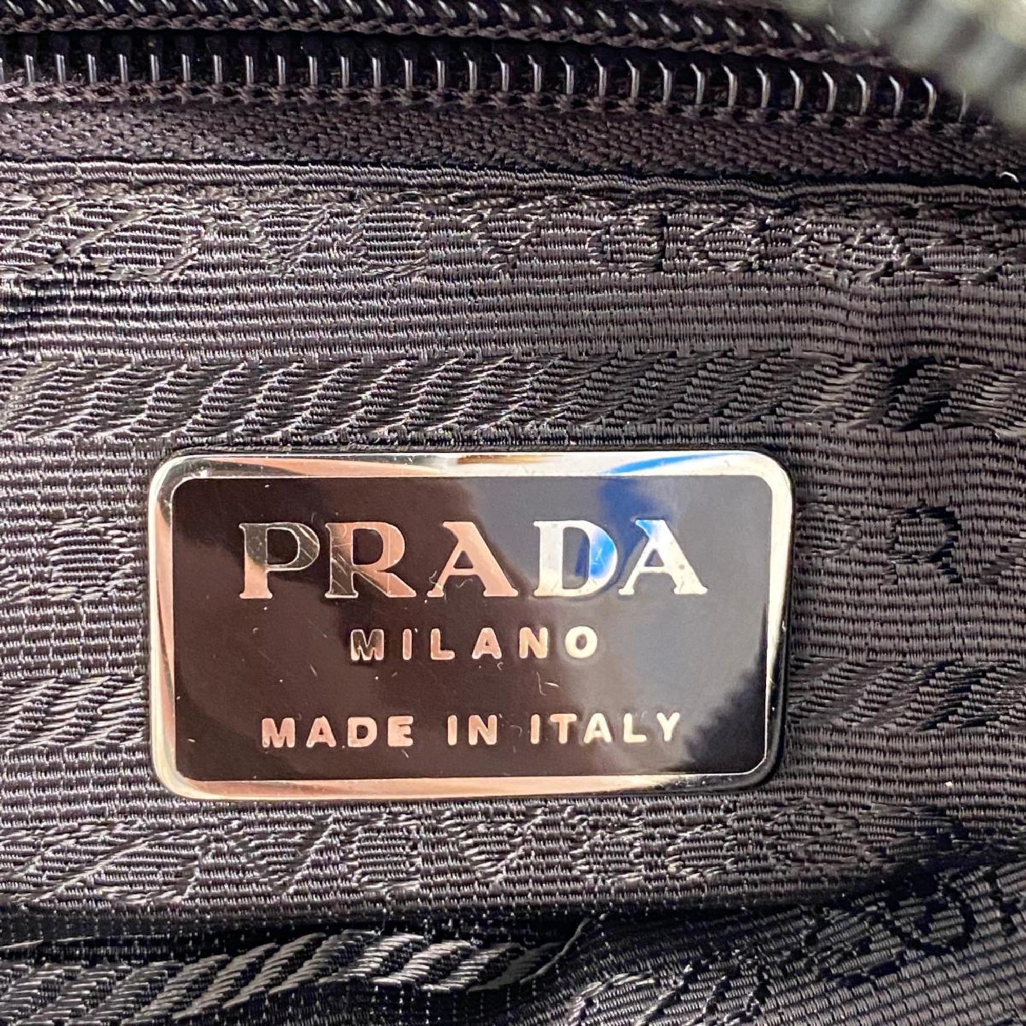 プラダ(Prada) プラダ ショルダーバッグ ナイロン カーキ   レディース