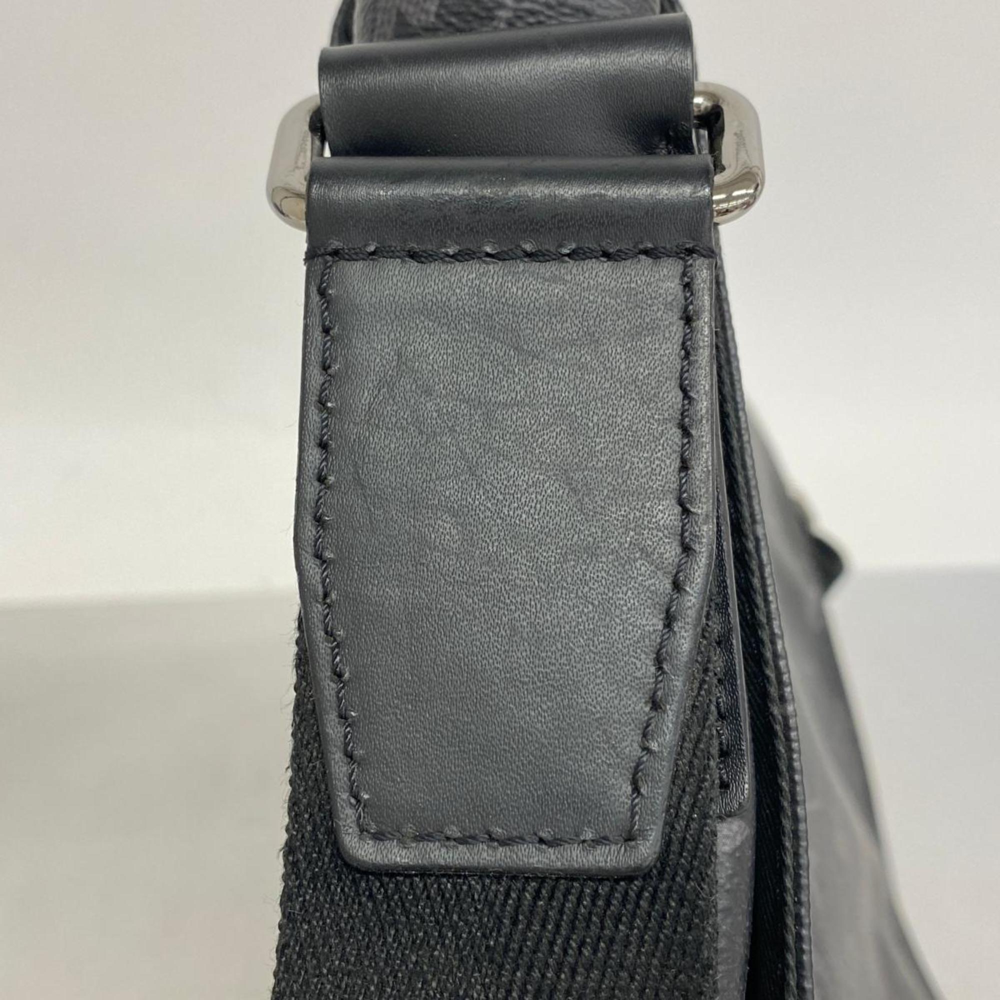 ルイ・ヴィトン(Louis Vuitton) ルイ・ヴィトン ショルダーバッグ モノグラム・エクリプス ディストリクトPM M46255 ブラックメンズ