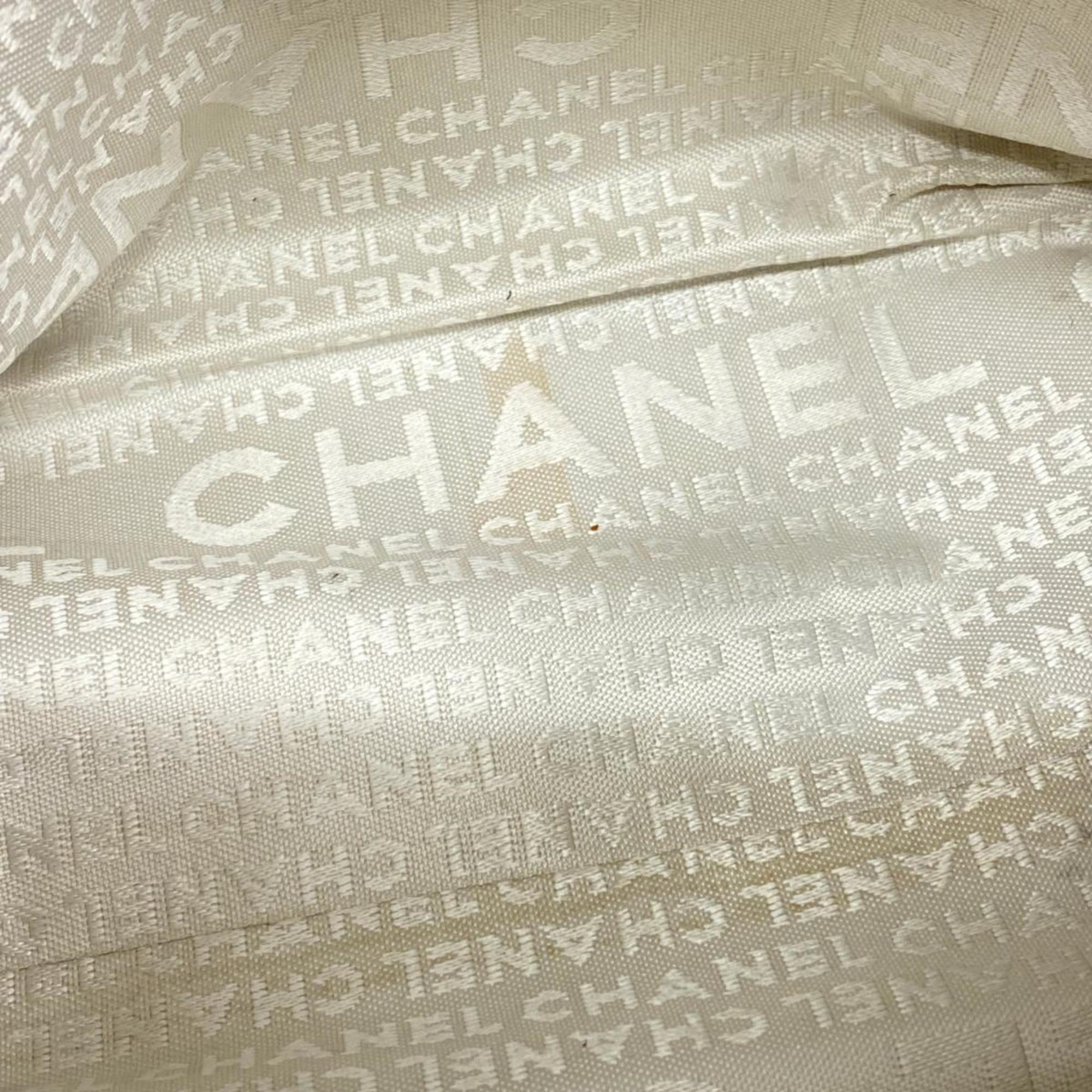 シャネル(Chanel) シャネル ショルダーバッグ チェーンショルダー ラムスキン ベージュ   レディース