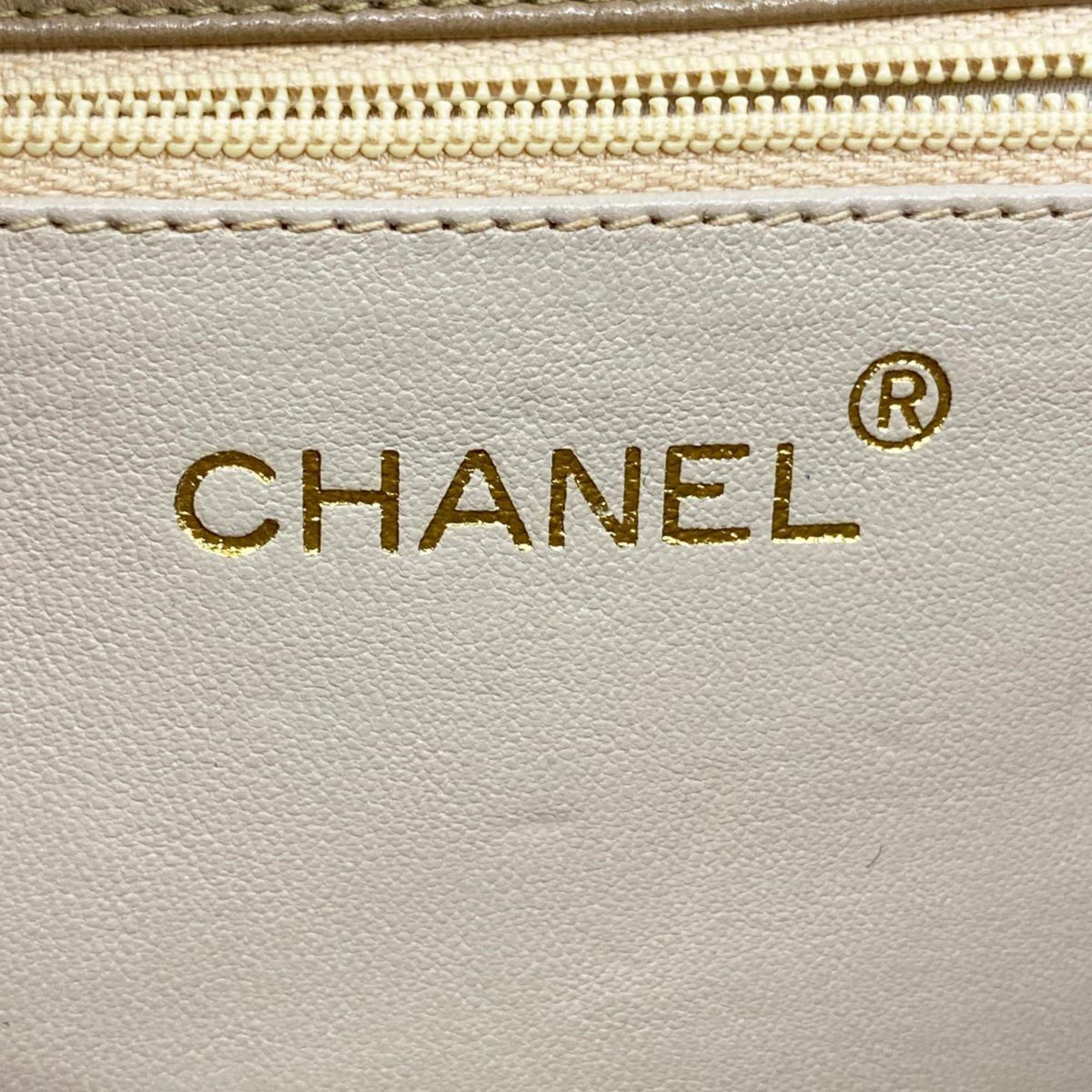 シャネル(Chanel) シャネル ショルダーバッグ マトラッセ チェーンショルダー ラムスキン ベージュ   レディース