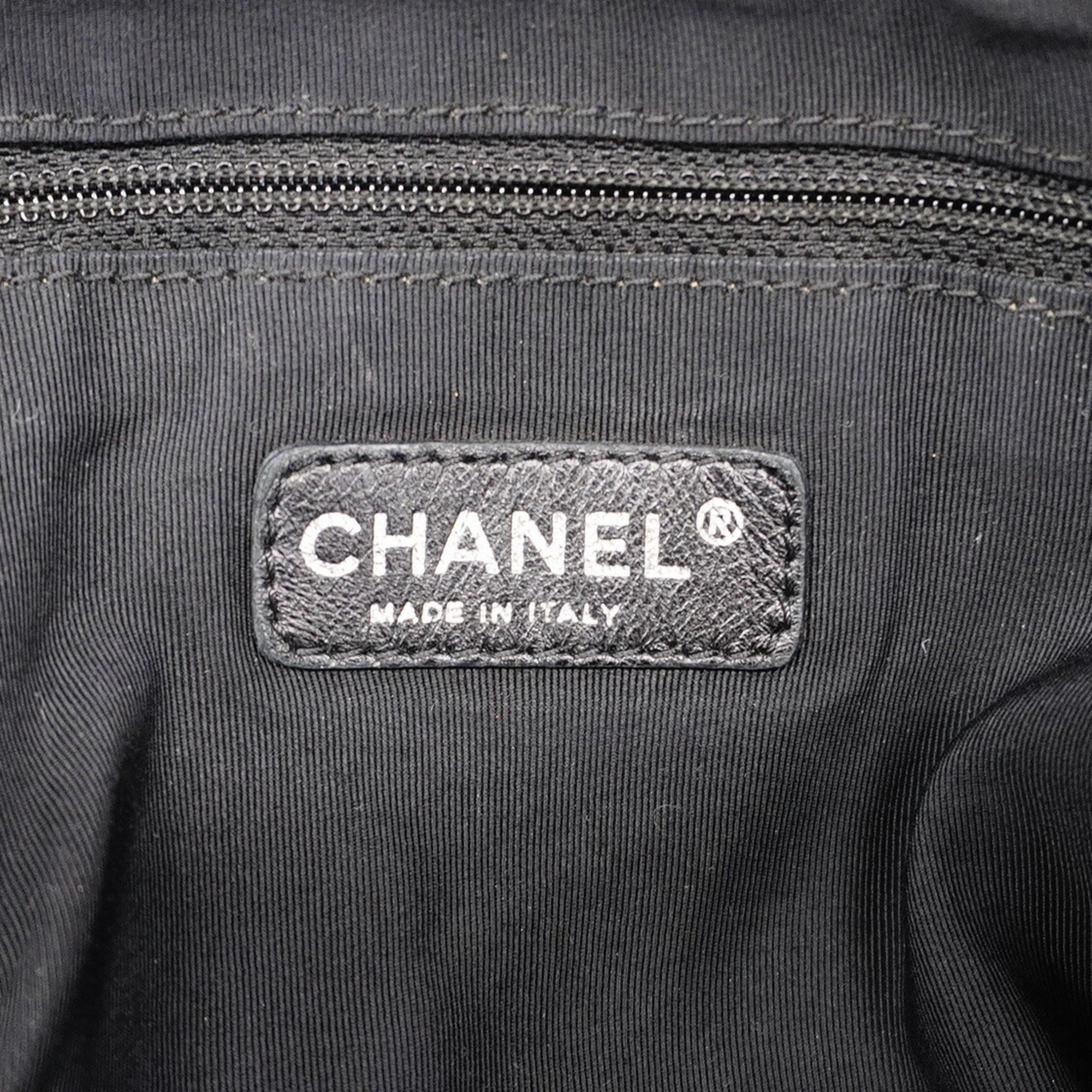 シャネル(Chanel) シャネル ショルダーバッグ アンリミテッド ナイロン グレー  レディース