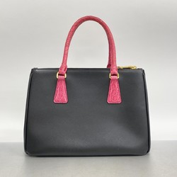 プラダ(Prada) プラダ ハンドバッグ サフィアーノ レザー ブラック ピンク レディース