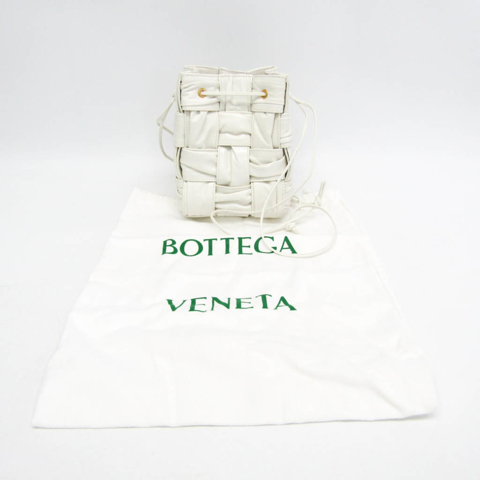 ボッテガ・ヴェネタ(Bottega Veneta) スモール カセット バゲットバッグ レディース レザー ショルダーバッグ ホワイト