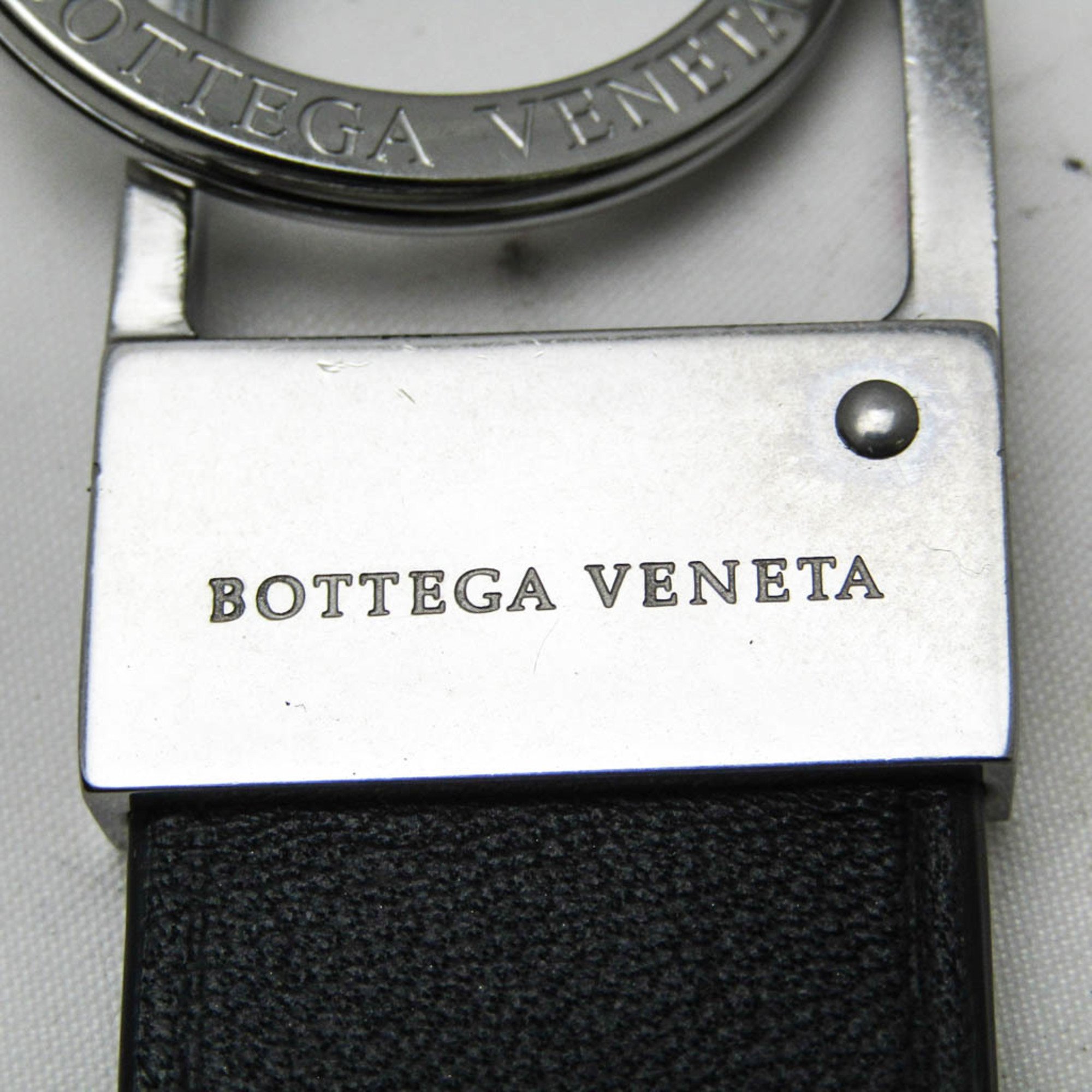 ボッテガ・ヴェネタ(Bottega Veneta) キーホルダー (ブラック,シルバー)