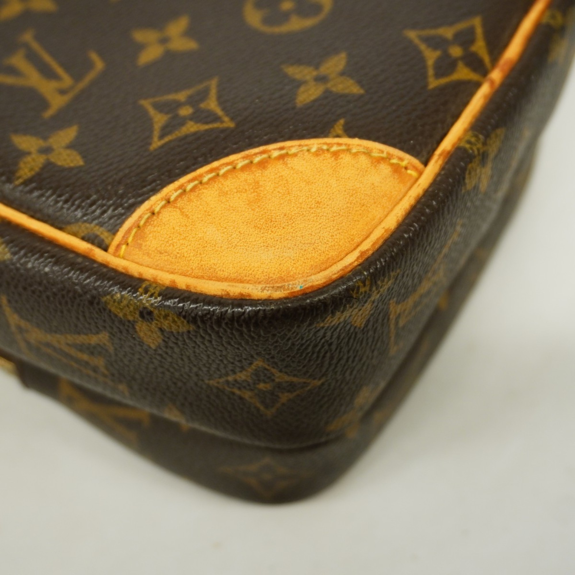 ルイ・ヴィトン(Louis Vuitton) ルイ・ヴィトン ショルダーバッグ モノグラム アマゾン M45236 ブラウンレディース