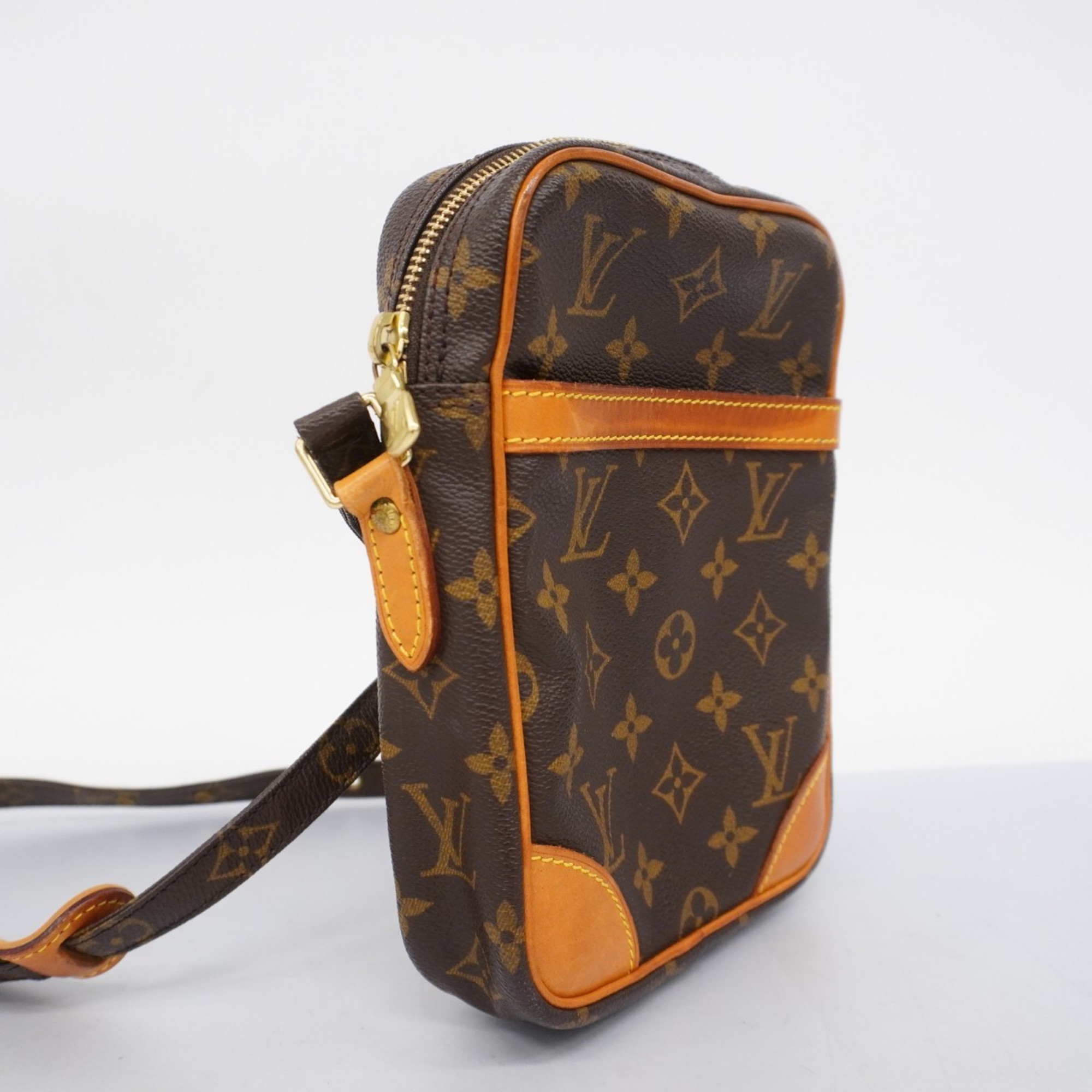 ルイ・ヴィトン(Louis Vuitton) ルイ・ヴィトン ショルダーバッグ モノグラム ダヌーブ M4526 ブラウンレディース