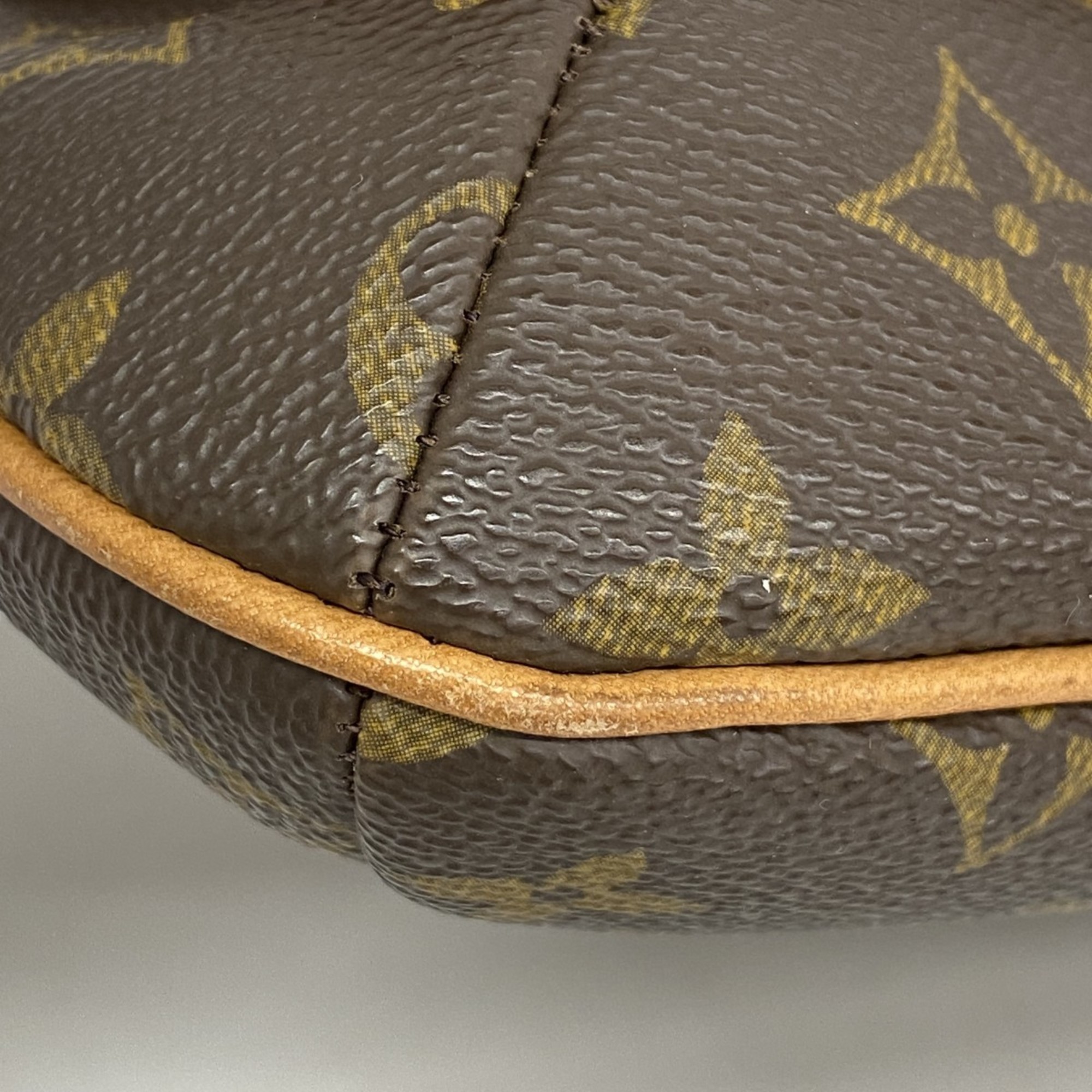 ルイ・ヴィトン(Louis Vuitton) ルイ・ヴィトン ショルダーバッグ モノグラム ミュゼットタンゴショートストラップ M51257 ブラウンレディース