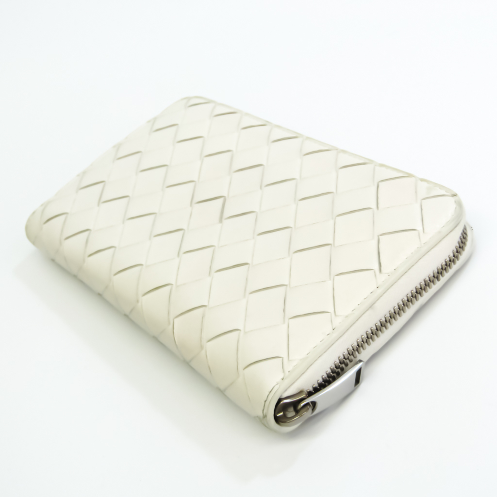 Bottega Veneta Intrecciato Unisex Leather Long Bill Wallet (bi-fold) White