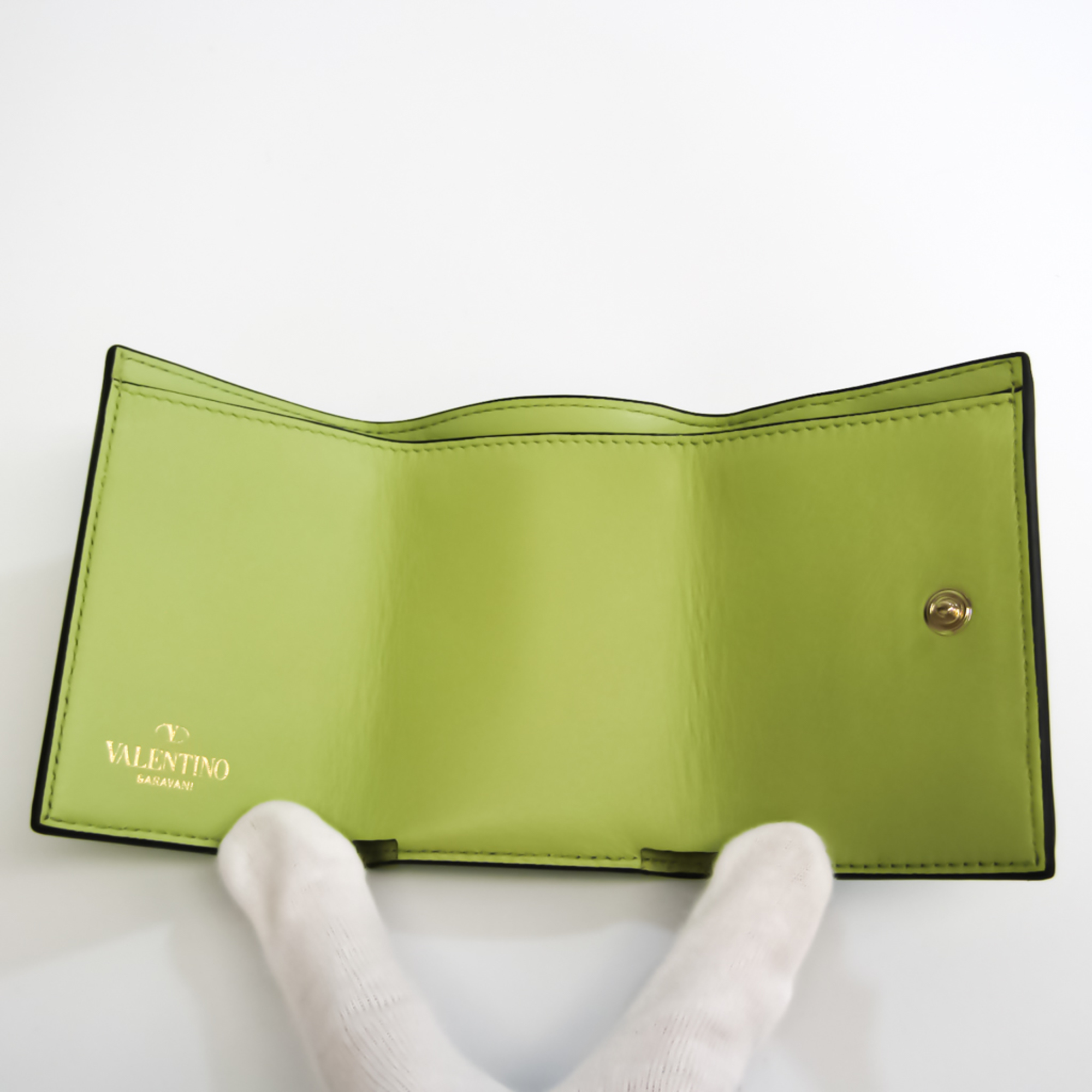Valentino Garavani Women's Leather Wallet (tri-fold) Light Green