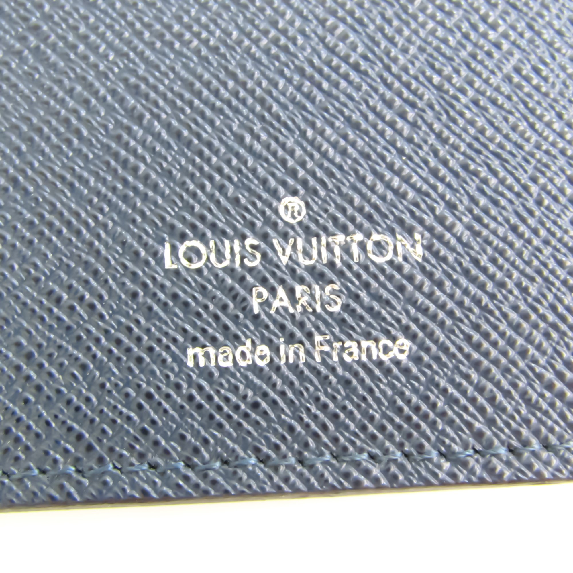 Louis Vuitton Taiga Long Wallet M33404 Men's Taiga Leather Long Bill Wallet (bi-fold) Ocean
