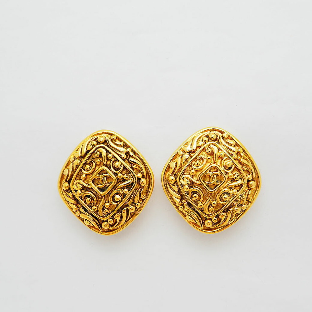 CHANEL, Jewelry, Chanel Arabesque Coco Earrings Gold Small Ladies