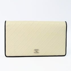 Chanel Bicolor A33911 Women's Leather Long Wallet (bi-fold) Black,Cream