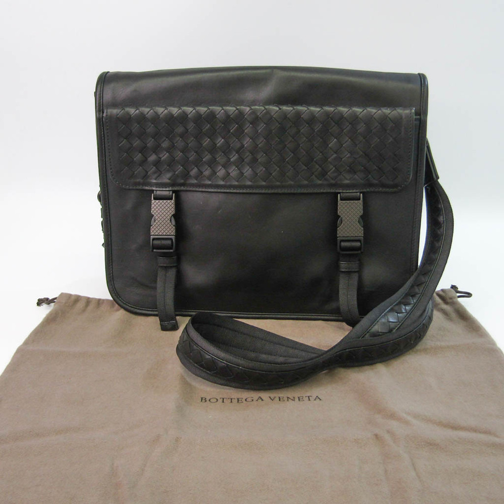 Veneta leather handbag Bottega Veneta Black in Leather - 21887349