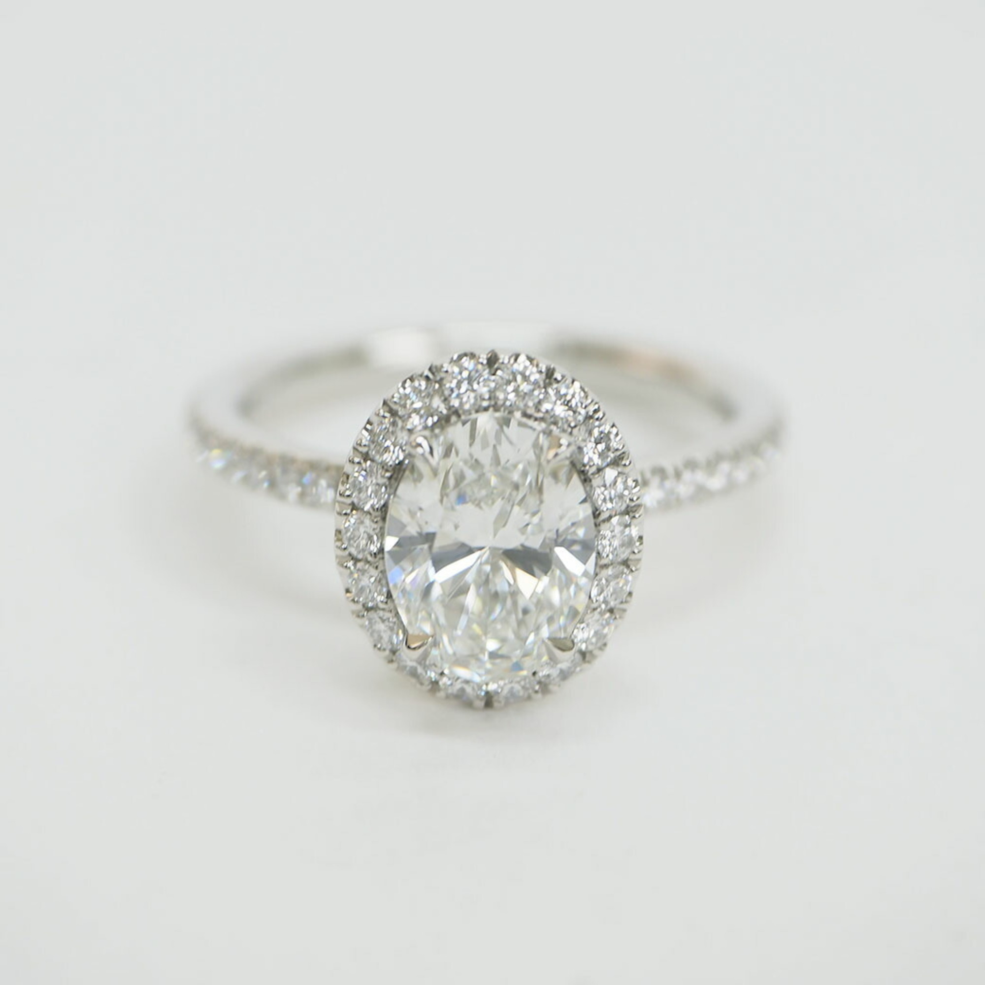 Harry winston oval diamond on sale ring