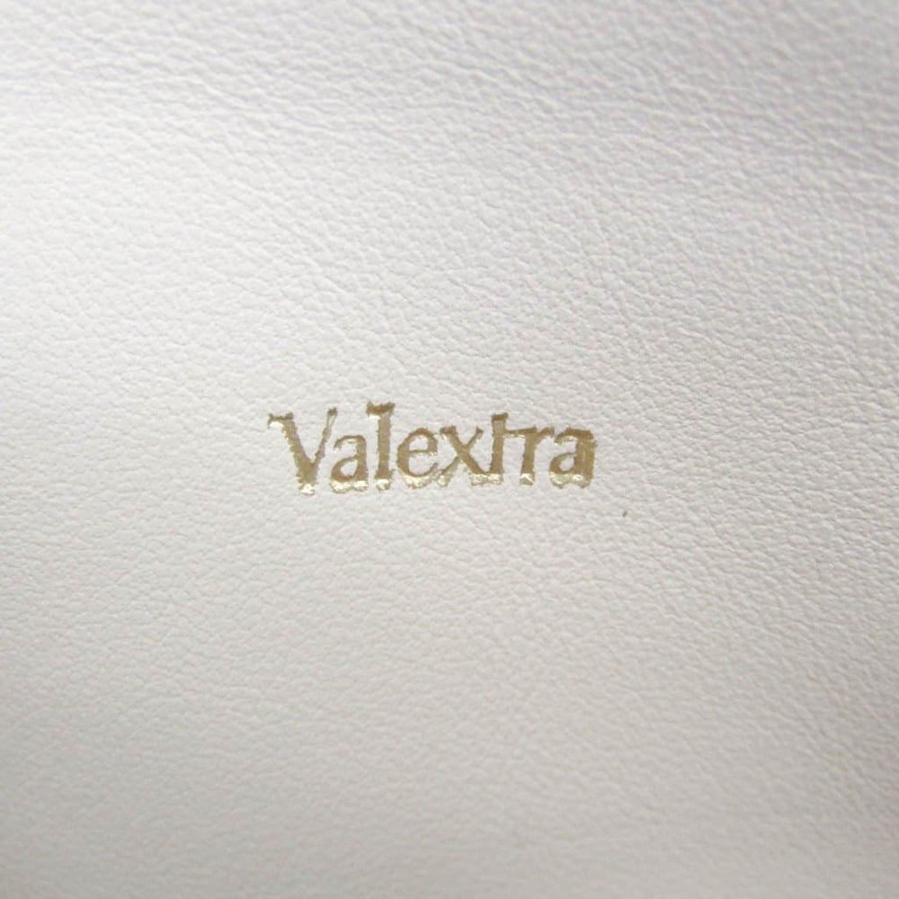 Pétillante leather clutch bag Louis Vuitton Navy in Leather - 27354362