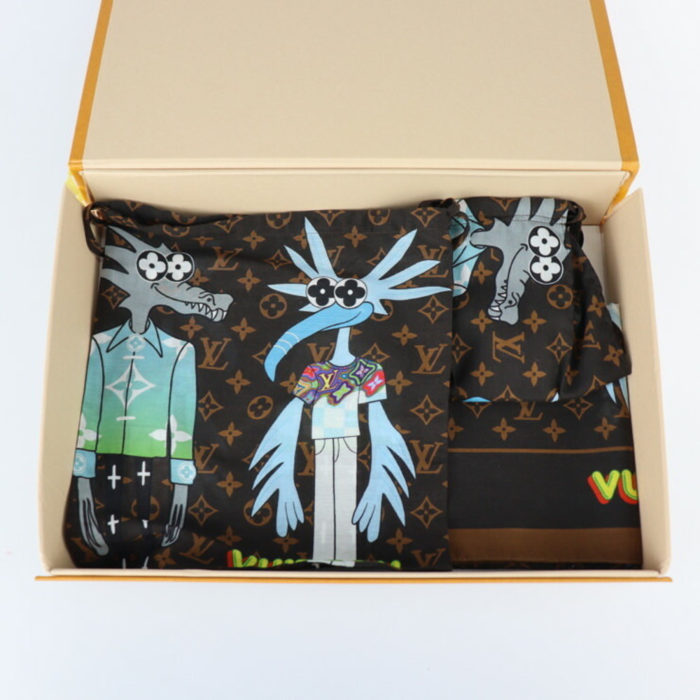 Louis Vuitton Monogram Tapestry Bandana Mask Set