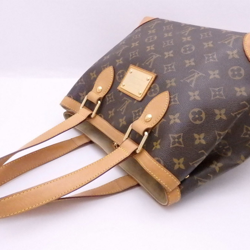 Louis Vuitton Hampstead Shoulder Bags for Women