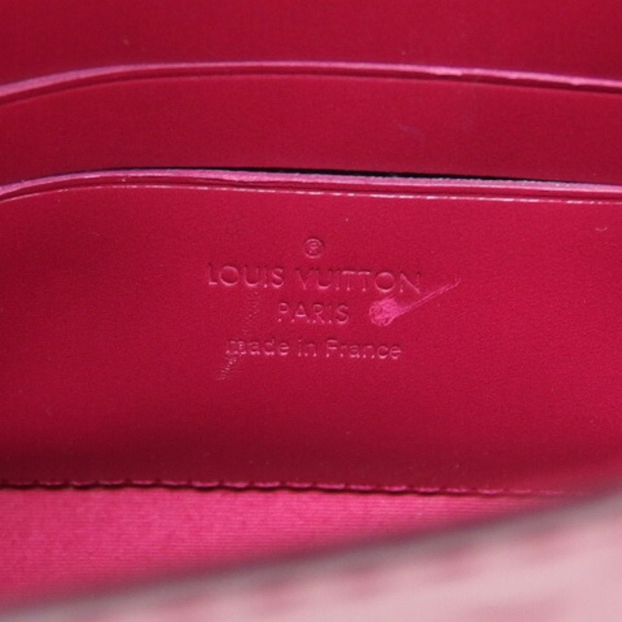 Louis Vuitton Monogram Vernis Saclucy Pochette