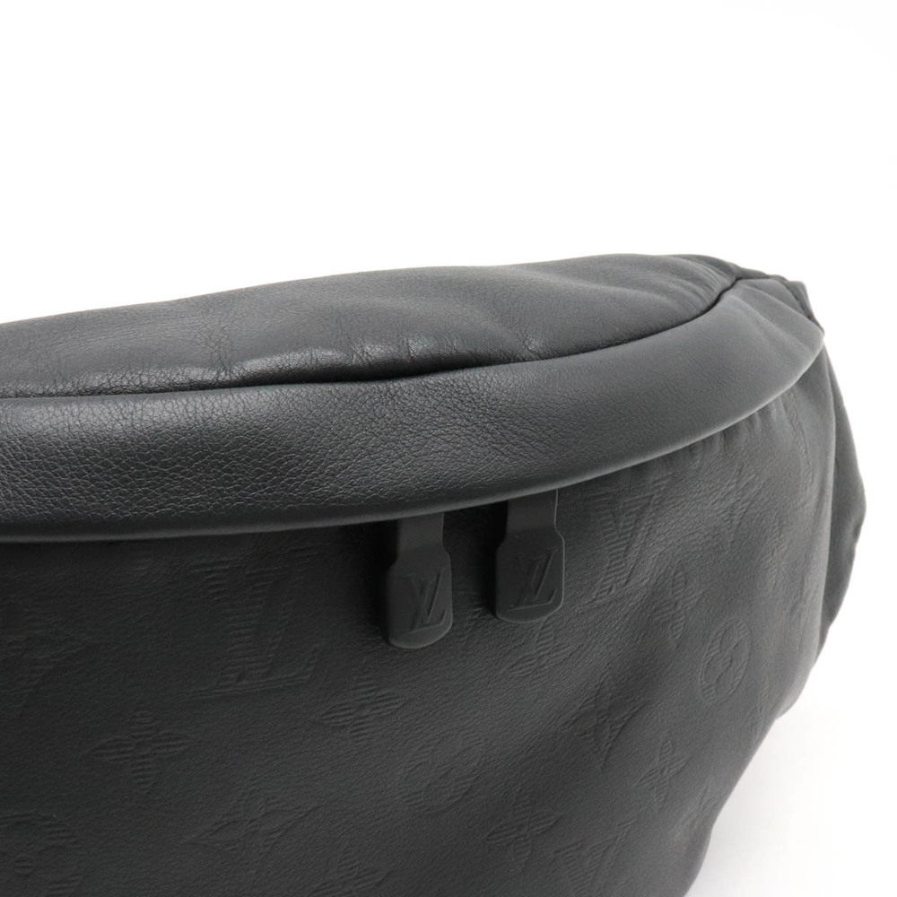 Louis Vuitton Monogram Shadow Discovery Bum Bag (RXZ) 144020005602