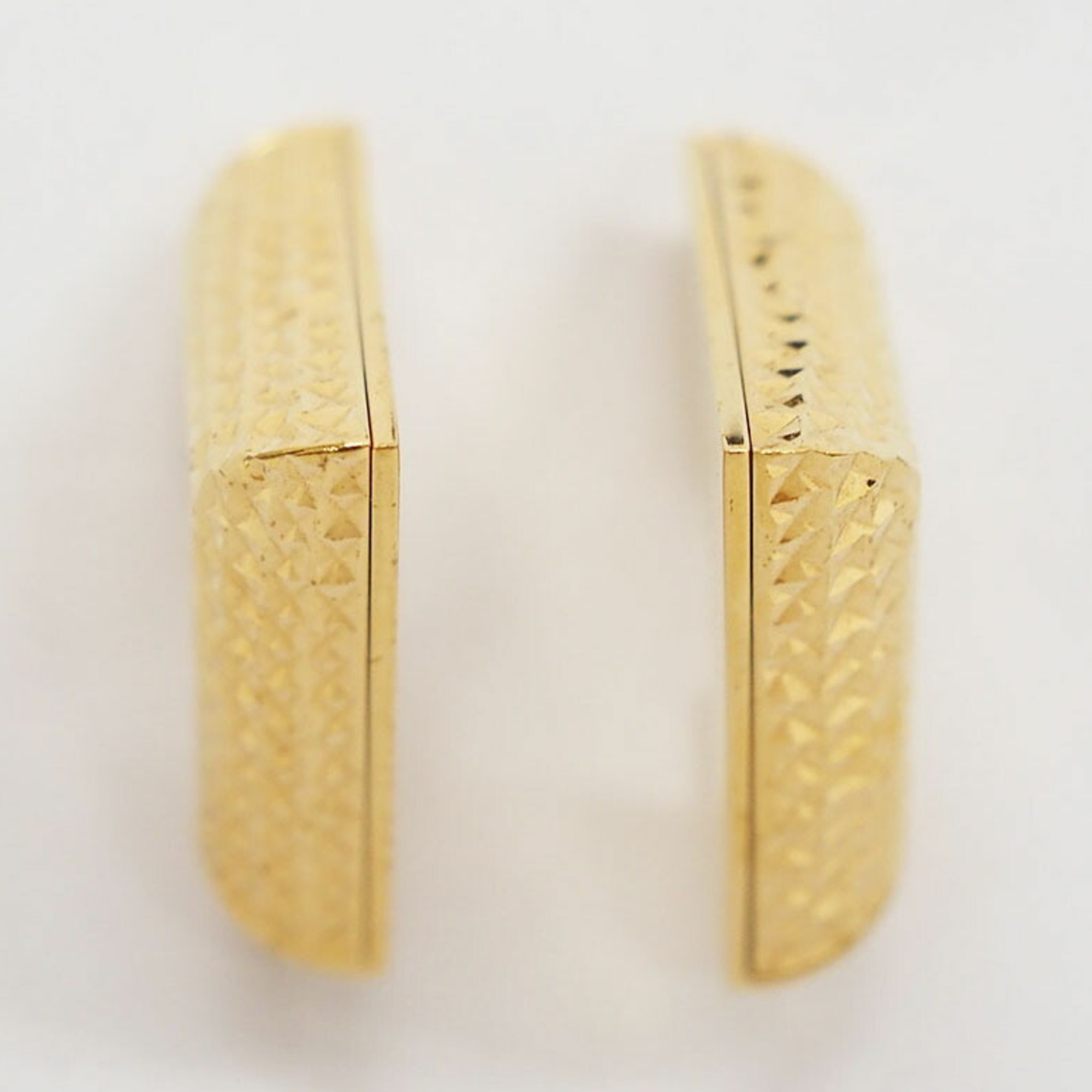 Louis Vuitton LOUIS VUITTON Brooke Dreil Essential V Earrings M64270 Gold Metal Women's