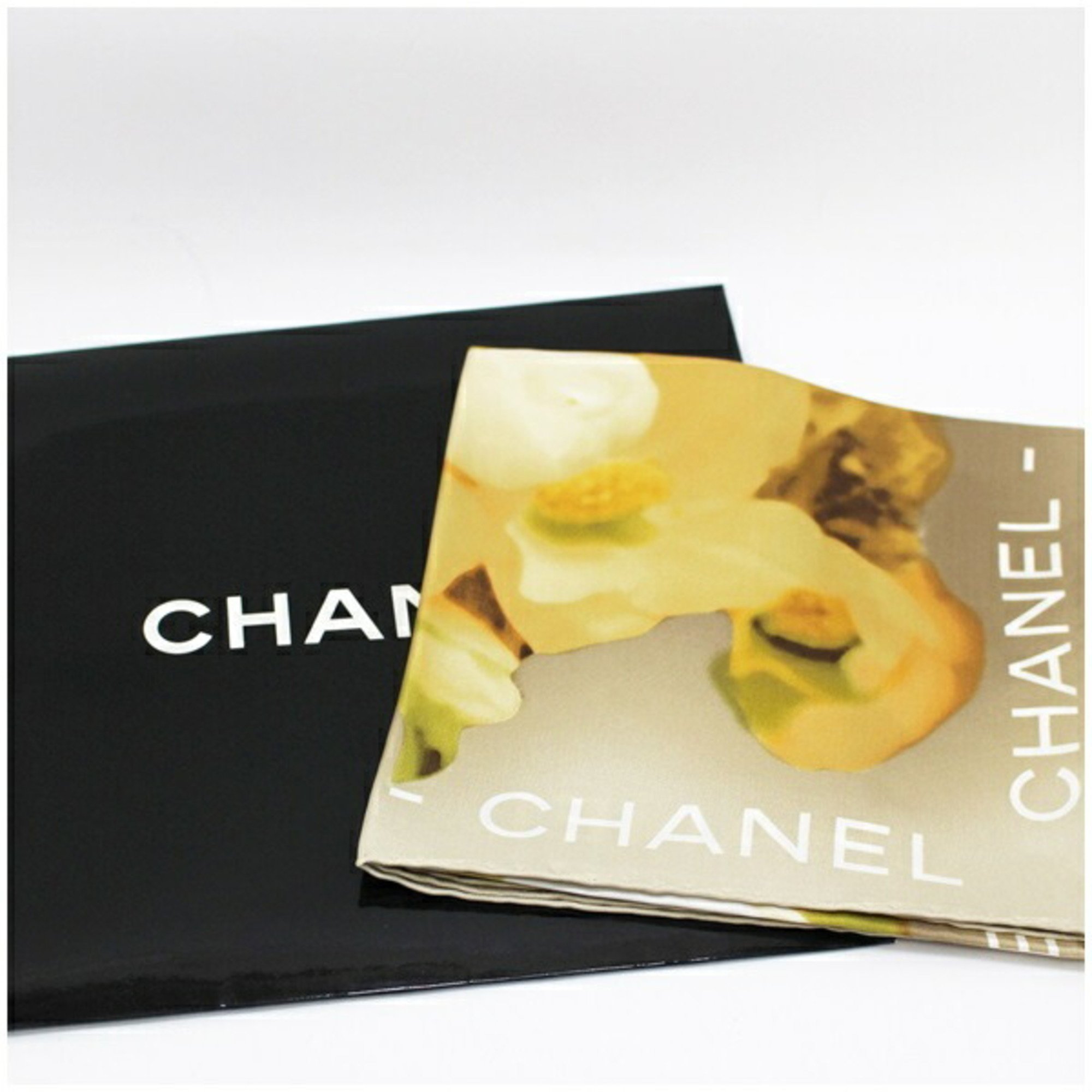 Chanel silk scarf muffler 31 RUE CAMBON beige camellia CHANEL ladies