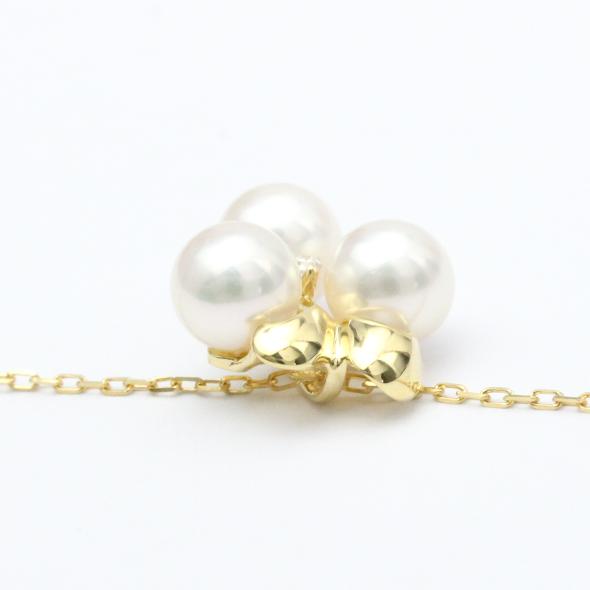 Mikimoto Pearl Diamond Necklace Diamond,Pearl Women,Men Fashion Pendant Necklace (Gold)