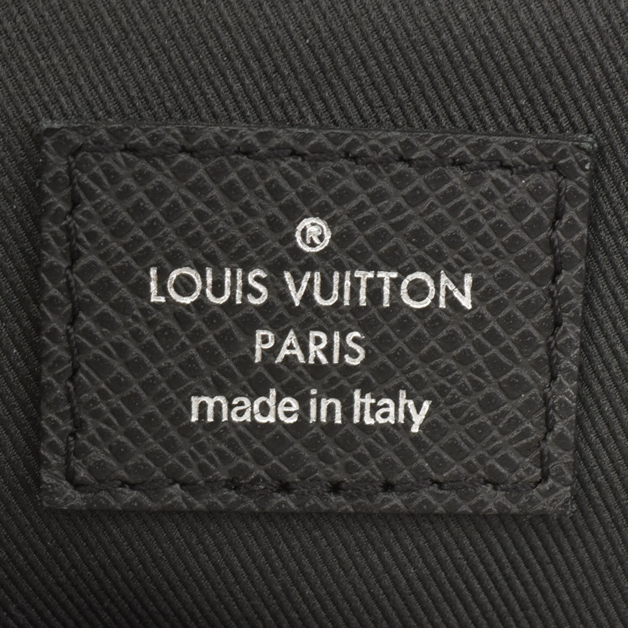 Louis Vuitton LOUIS VUITTON Roman PM Shoulder Bag Taiga Leather Artoise Black M32726