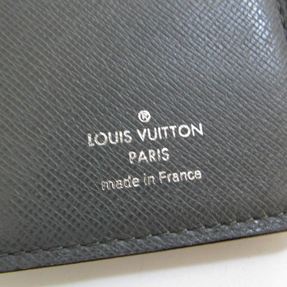 Louis Vuitton Men's Taiga Brazza Long Wallet