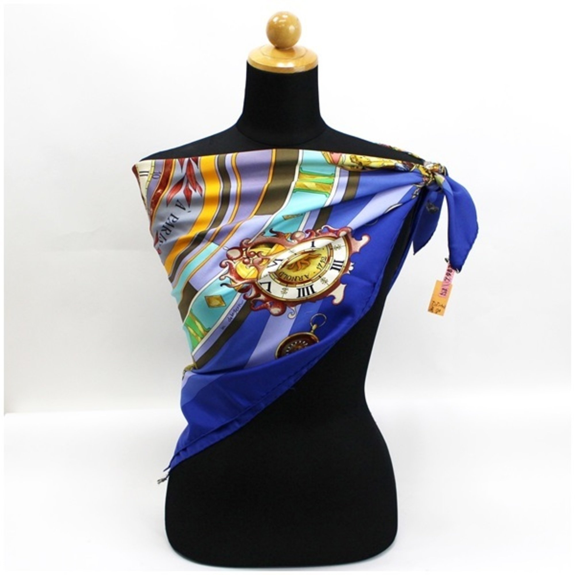 Hermes Silk Scarf Muffler Carre 90 "permi lesfleurs je compt les heures" Time spent in flowers HERMES Ladies