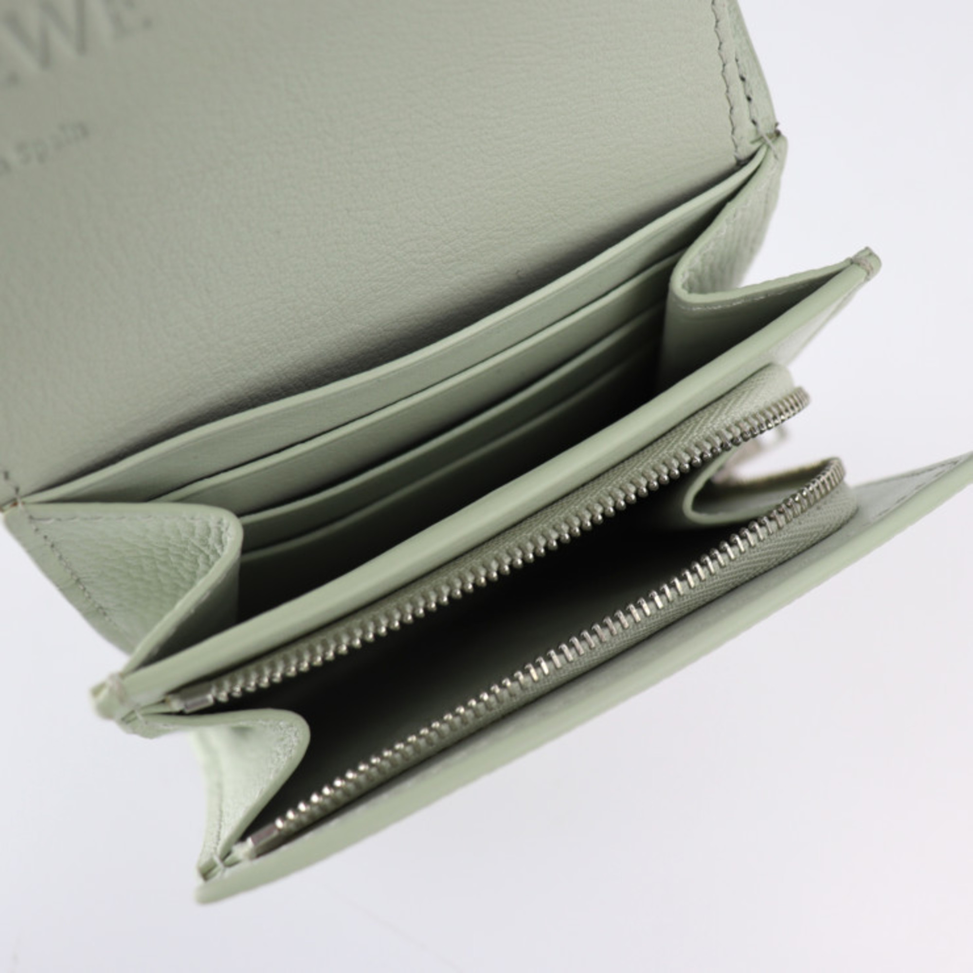 LOEWE Loewe ANAGRAM COMPACT FLAP WALLET Anagram compact flap wallet folio C821L57X01 leather light green series silver metal fittings L-shaped fastener