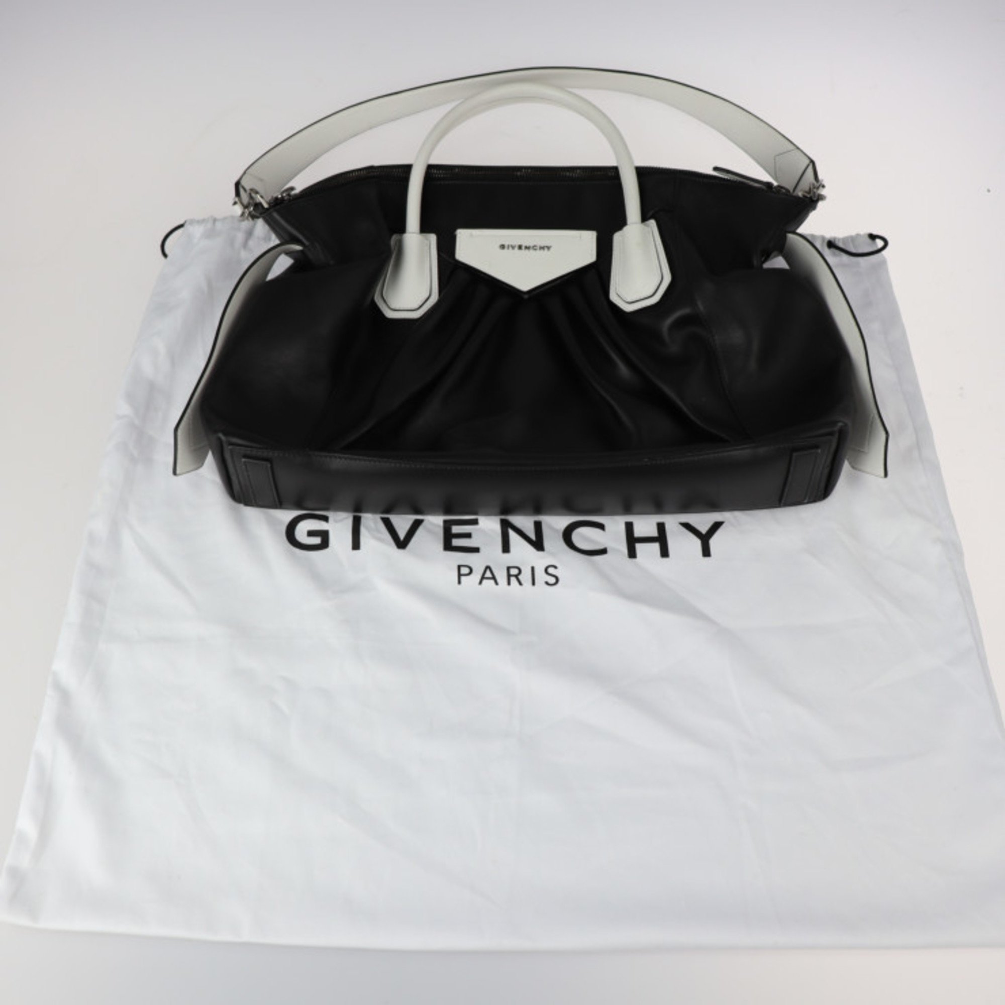 GIVENCHY Givenchy Antigona soft medium handbag leather black white silver metal fittings 2WAY shoulder bag tote