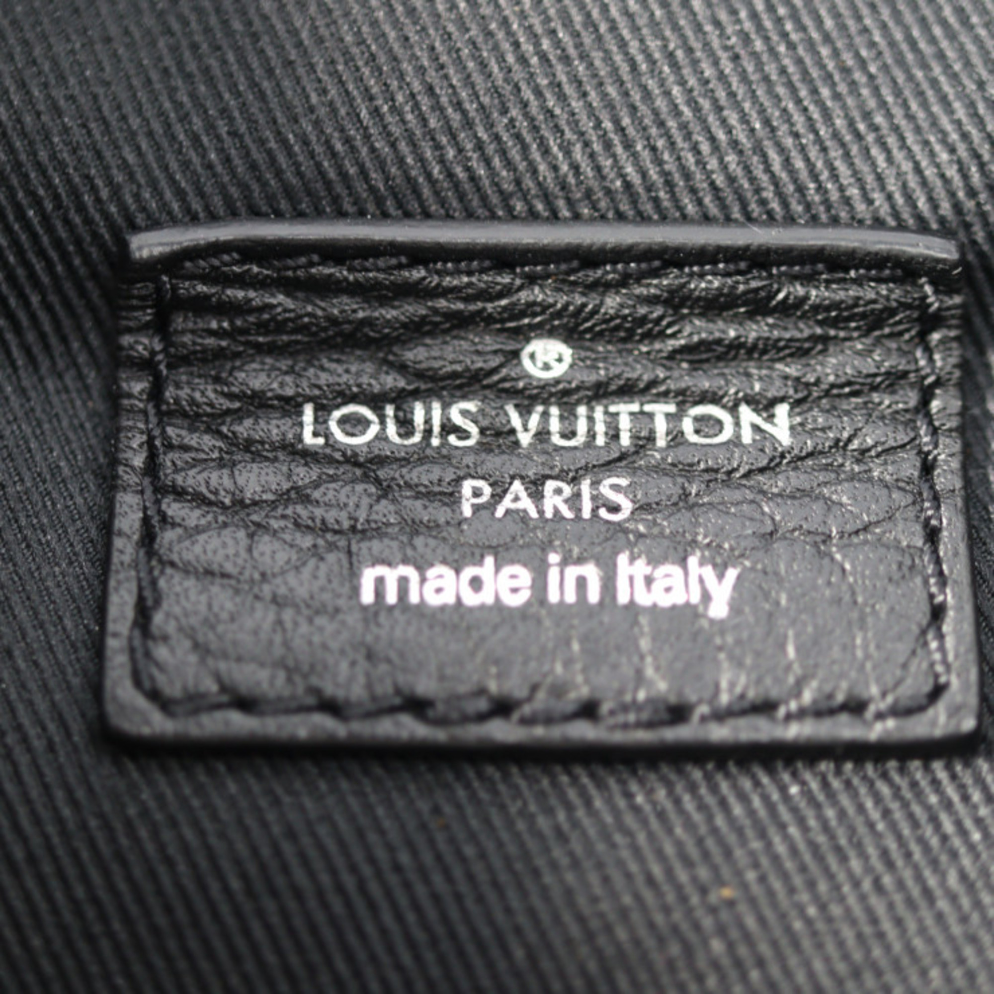 LOUIS VUITTON Louis Vuitton cover light tote bag M55000 Taurillon leather black silver metal fittings with pouch