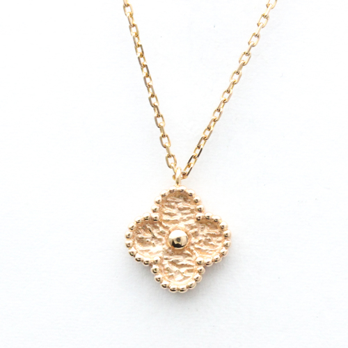 Van Cleef & Arpels Sweet Alhambra VCARO8DF00 Pink Gold (18K) No Stone Men,Women Fashion Pendant Necklace (Pink Gold)