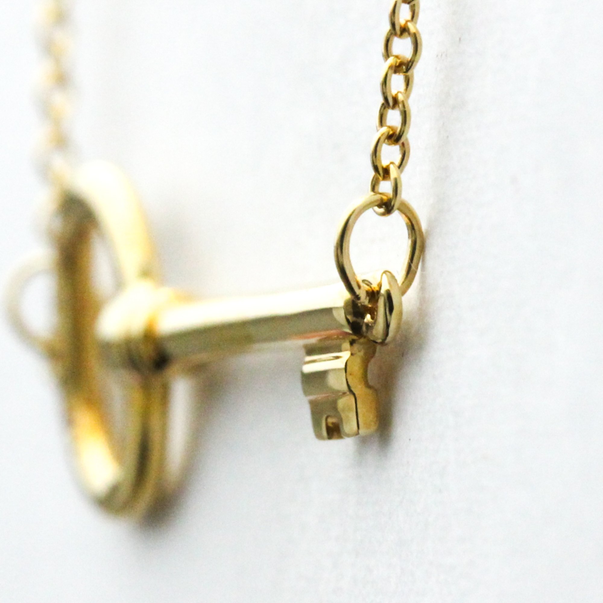 Tiffany Oval Key Necklace Yellow Gold (18K) No Stone Men,Women Fashion Pendant Necklace (Gold)