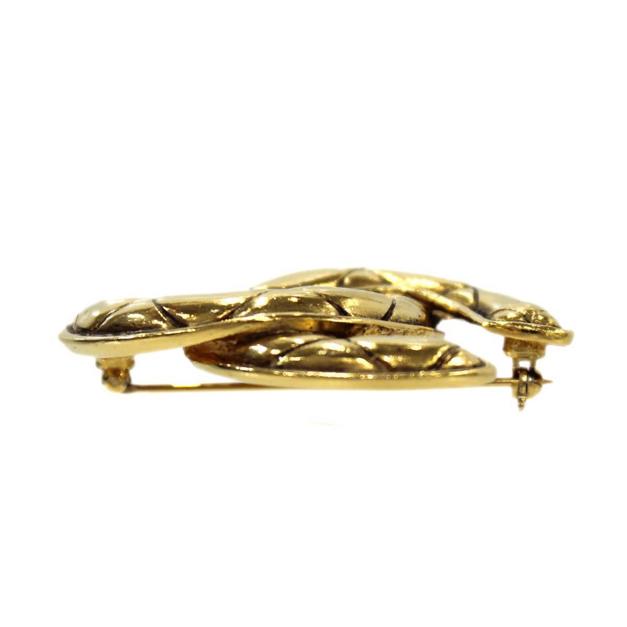 CHANEL Chanel here mark brooch gold exclusive box