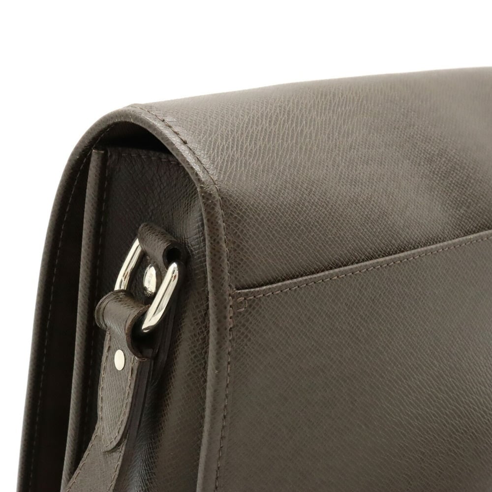 Louis Vuitton Taiga Andrei Messenger Bag M32778 Brown Leather Pony