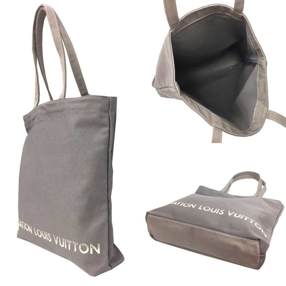 LVF Louis Vuitton Foundation Museum in Paris Special edition tote bag